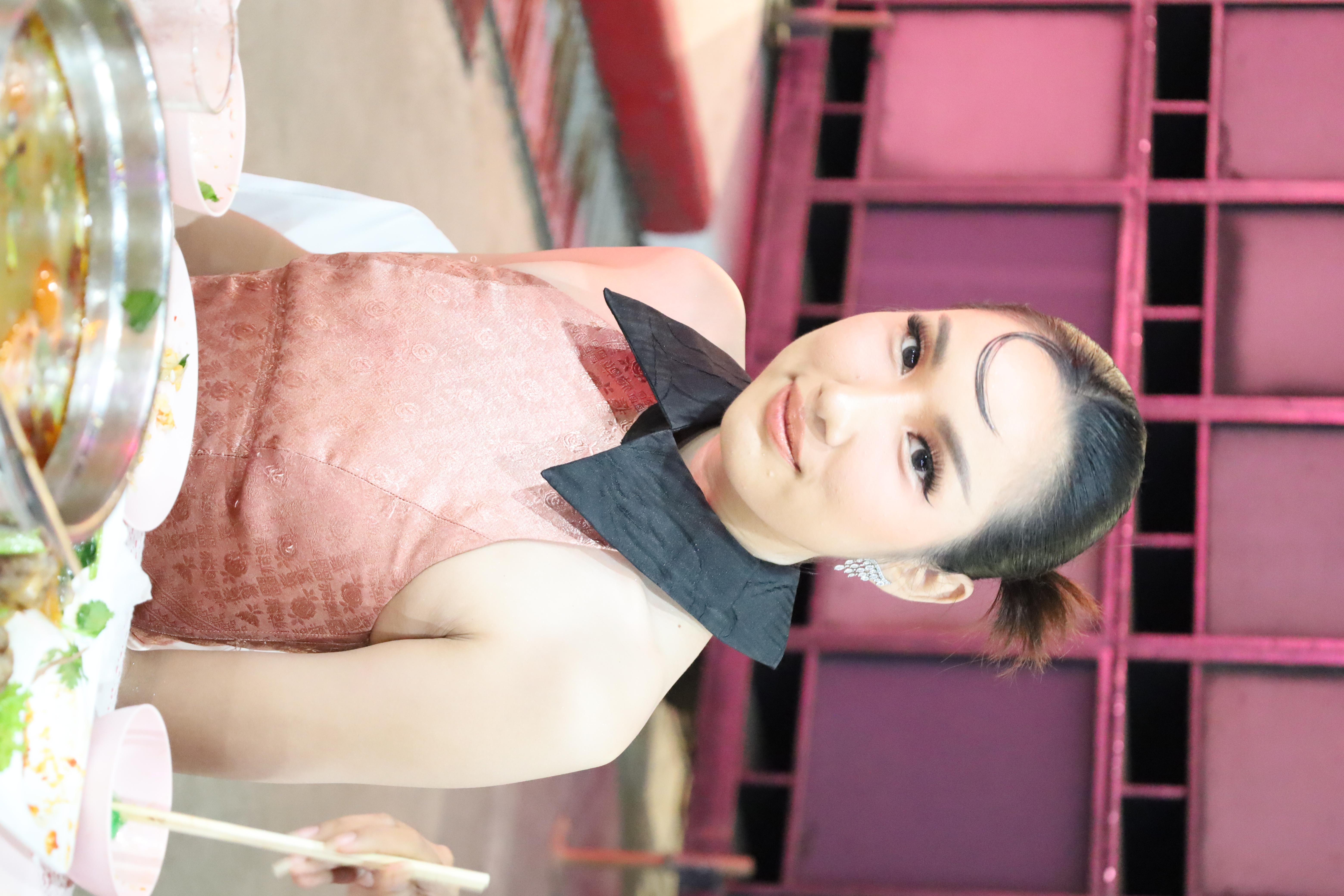 334. งานราตรีสีฟ้า