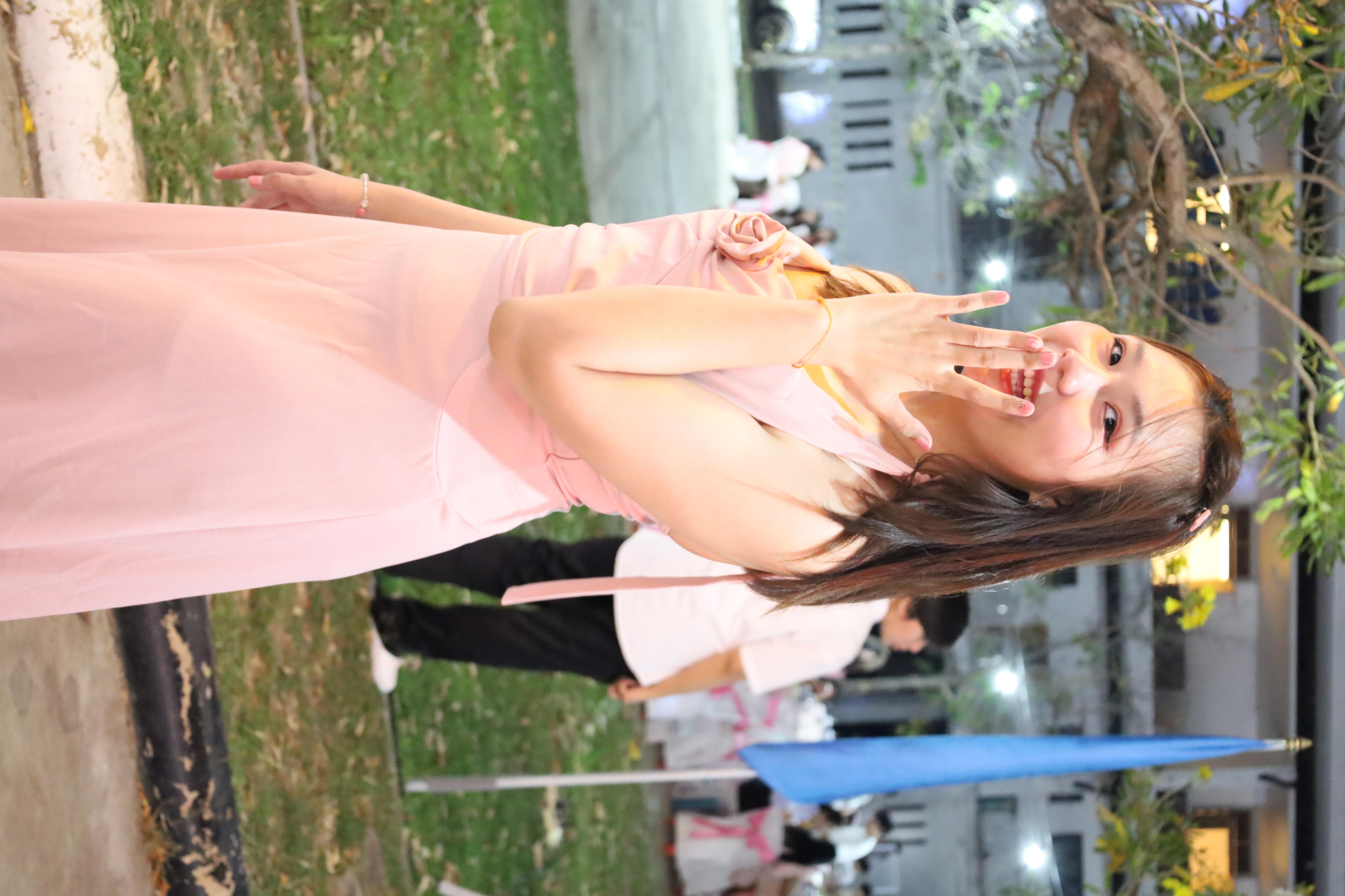 403. งานราตรีสีฟ้า