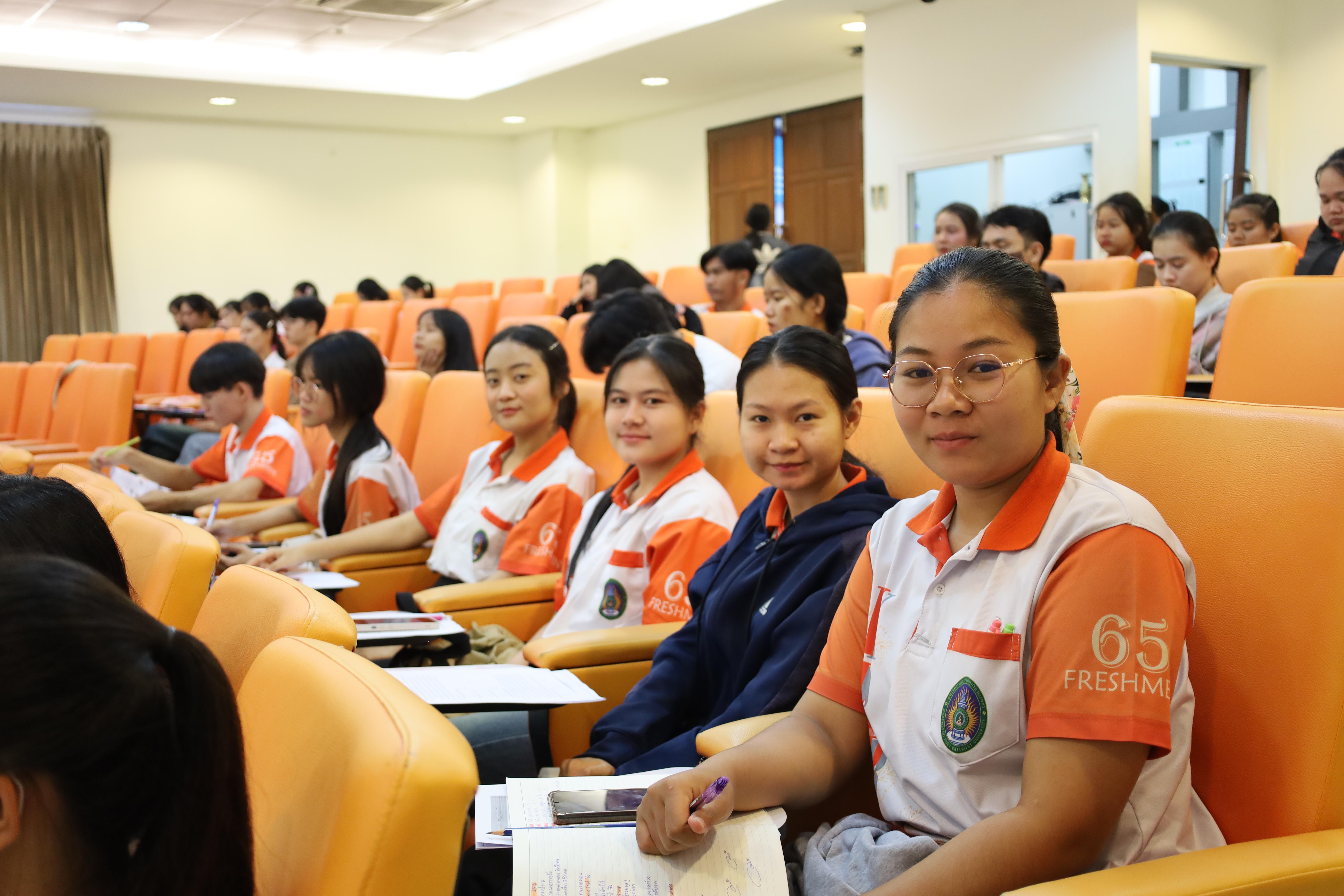 16. โครงการยกระดับสมรรถนะตามมาตรฐานบัณฑิตและดูแลบัณฑิตครูของโปรแกรมวิชาภาษาไทย