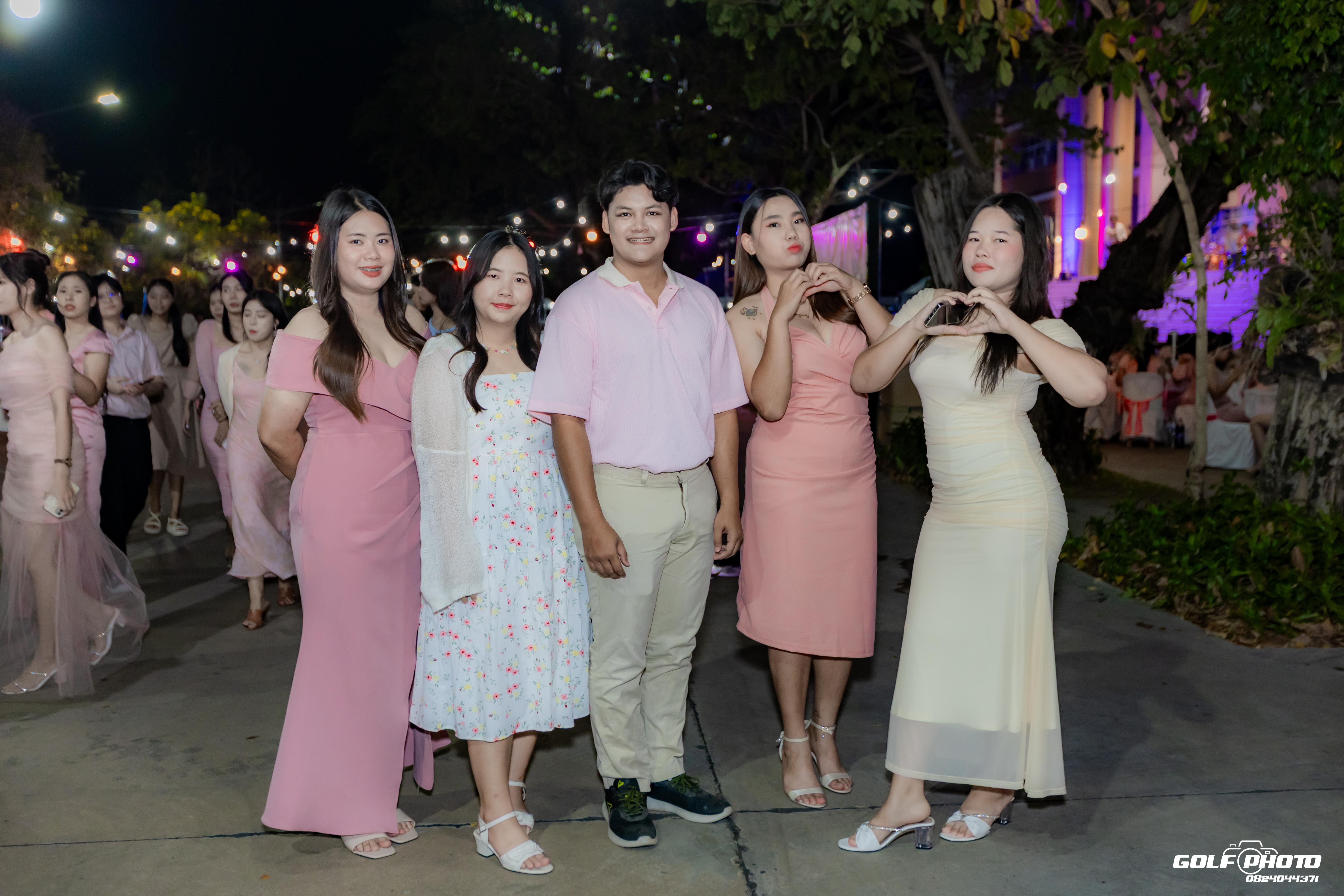 43. งานราตรีสีฟ้า
