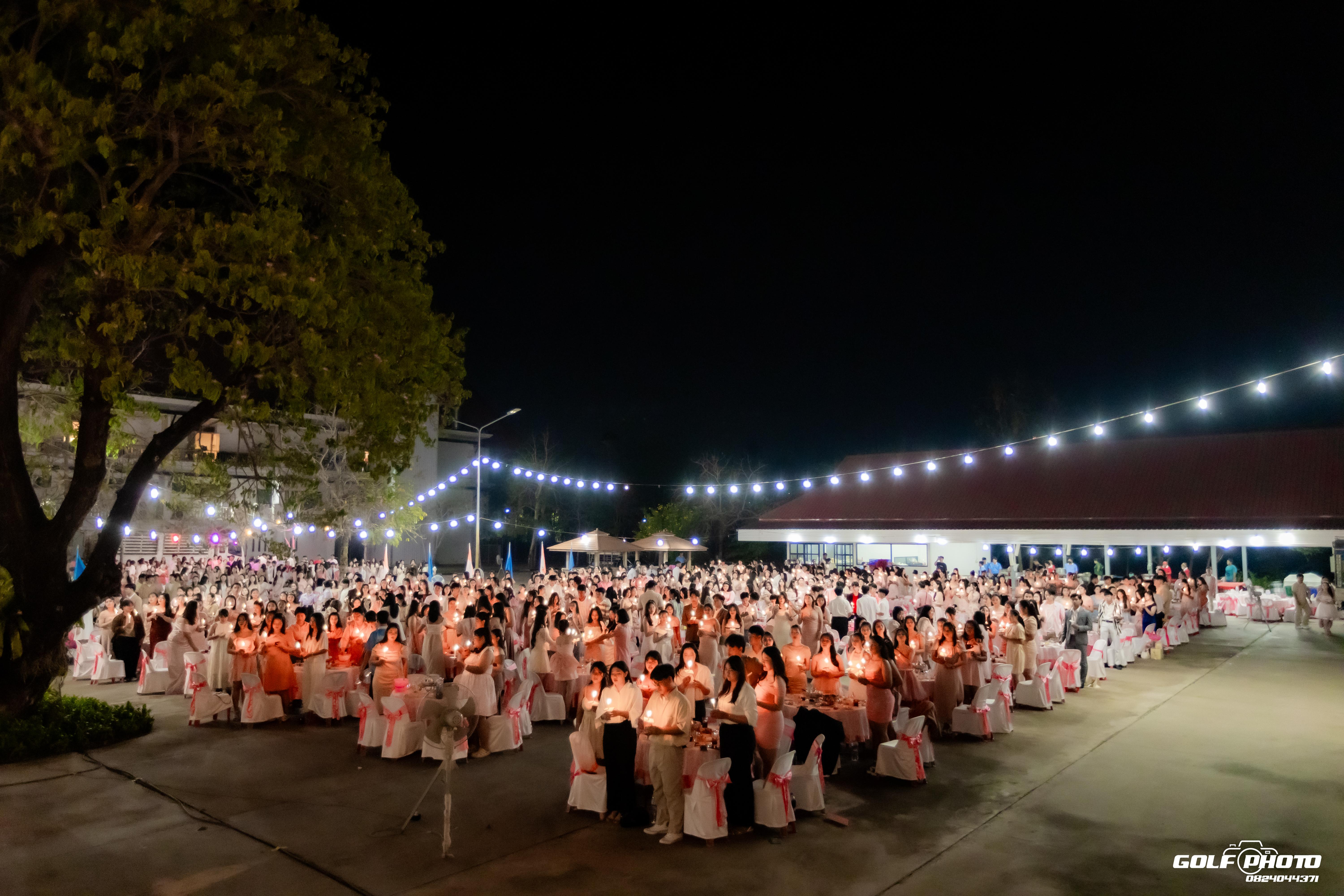121. งานราตรีสีฟ้า