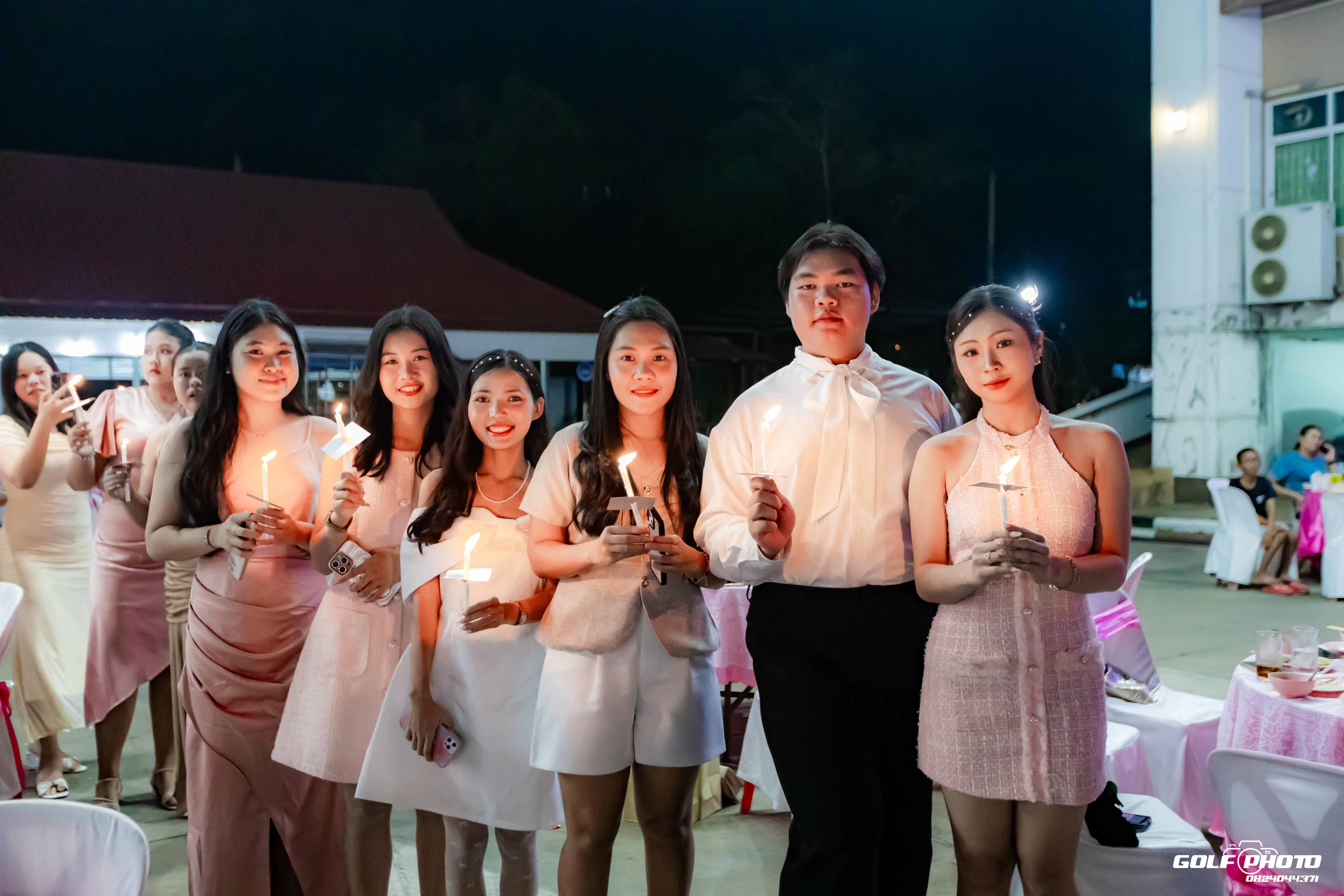 165. งานราตรีสีฟ้า