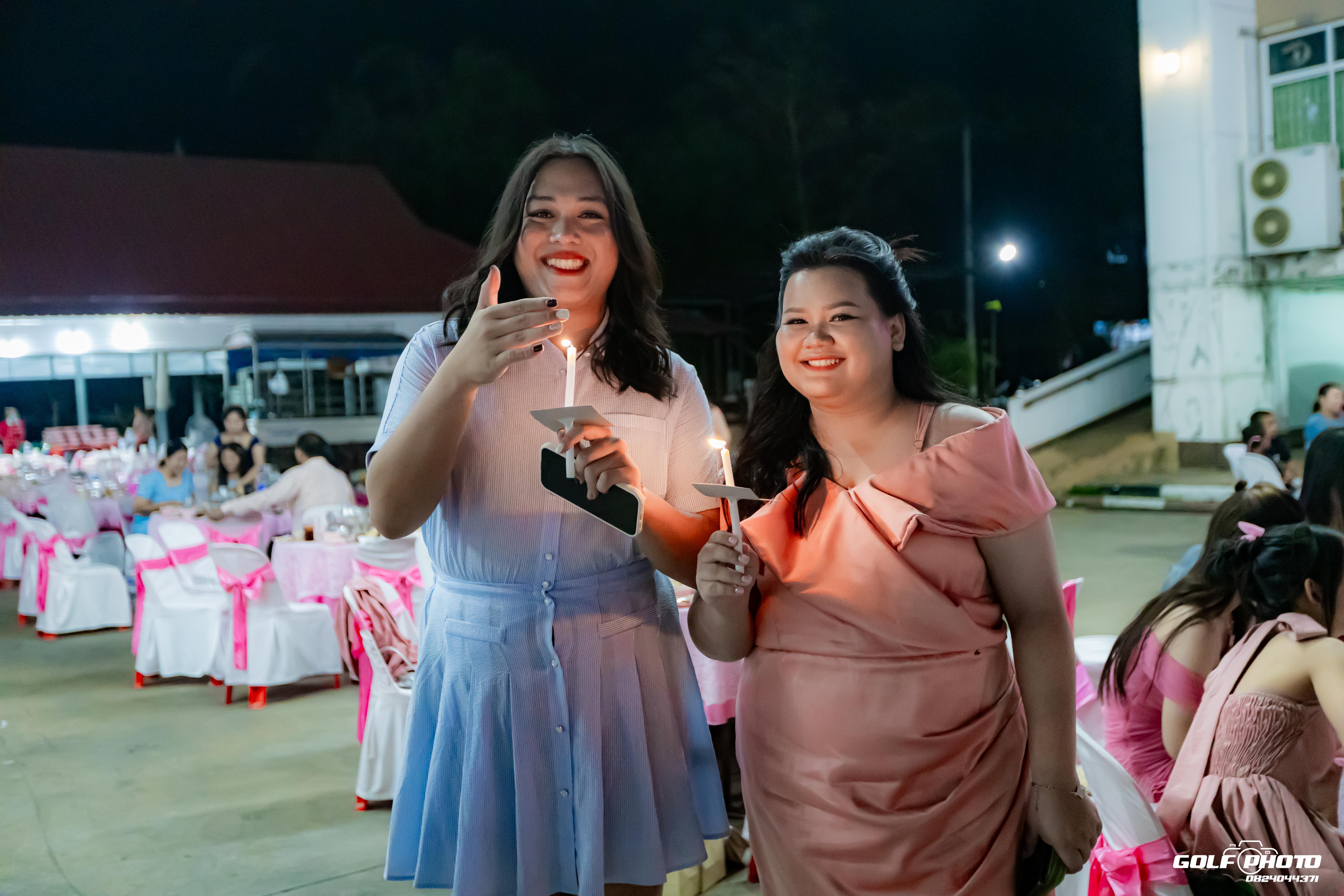 189. งานราตรีสีฟ้า