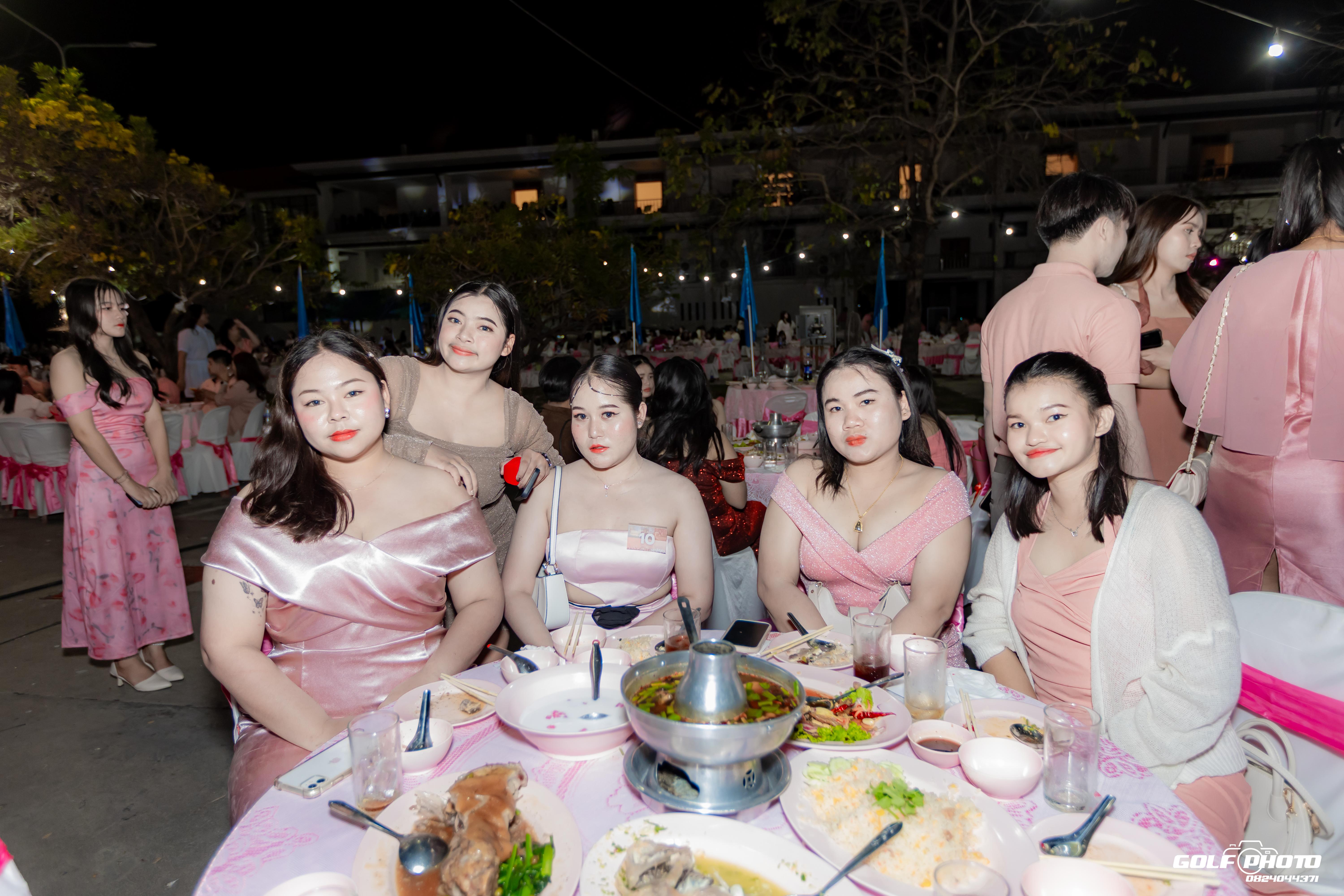 276. งานราตรีสีฟ้า