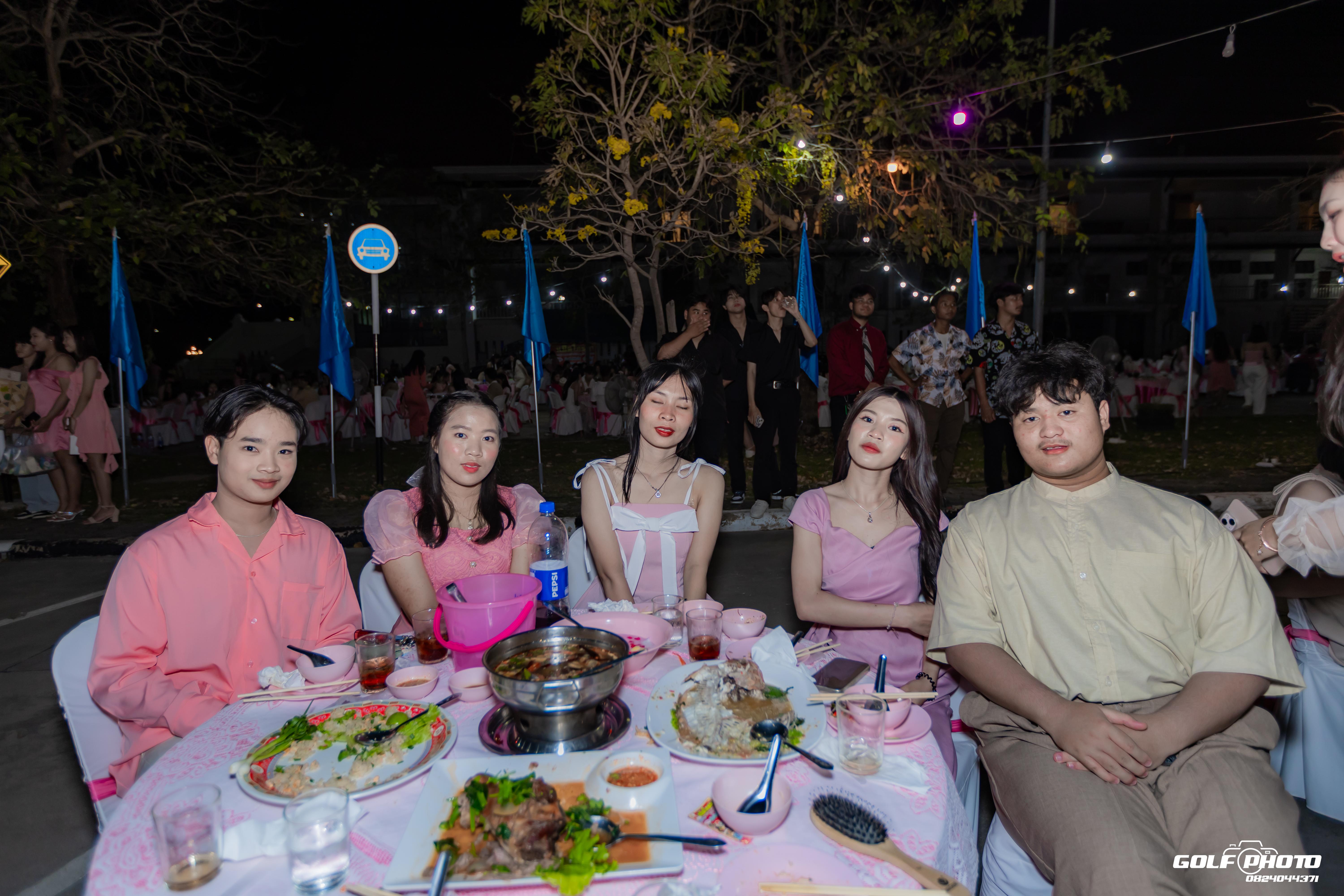 312. งานราตรีสีฟ้า