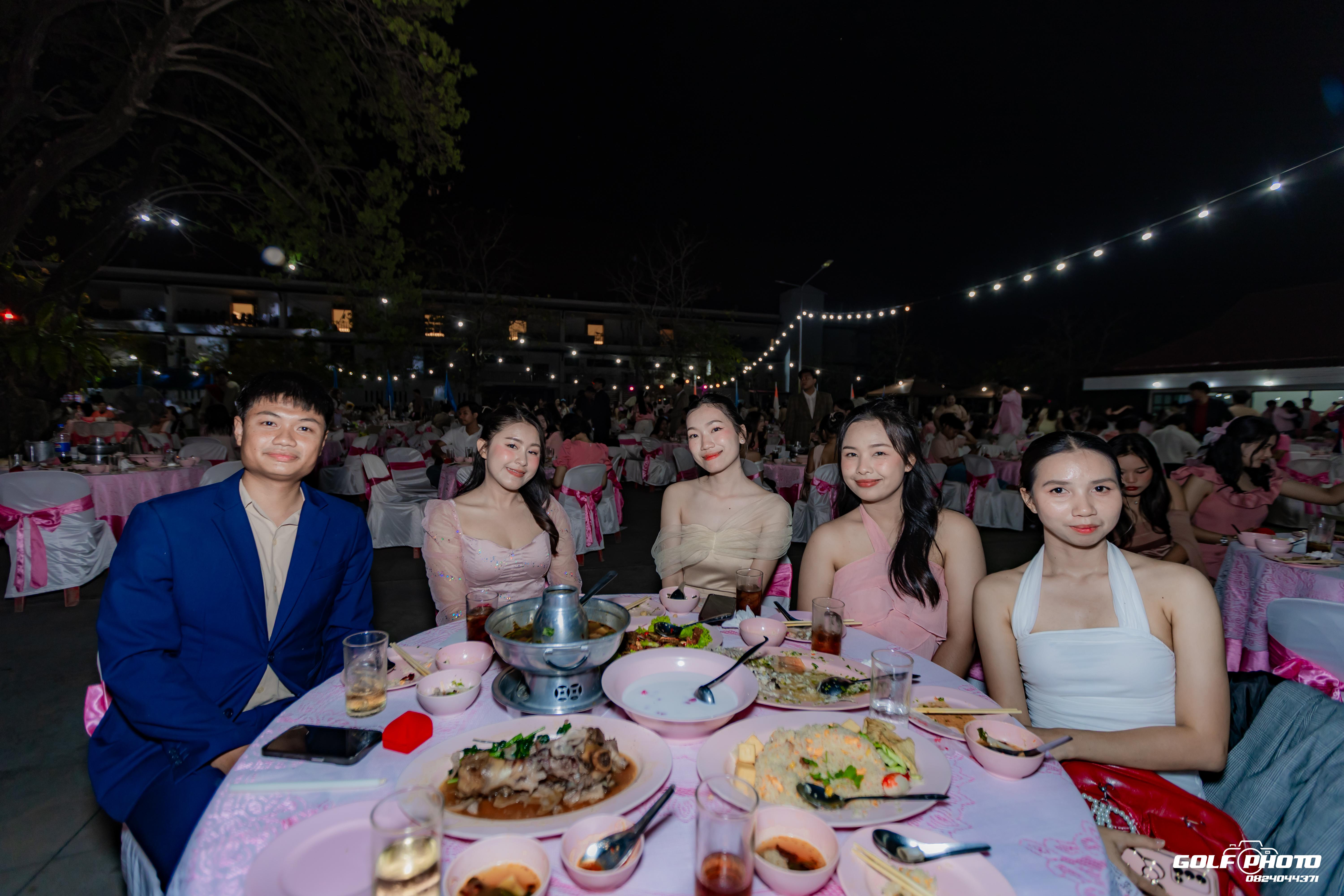 334. งานราตรีสีฟ้า