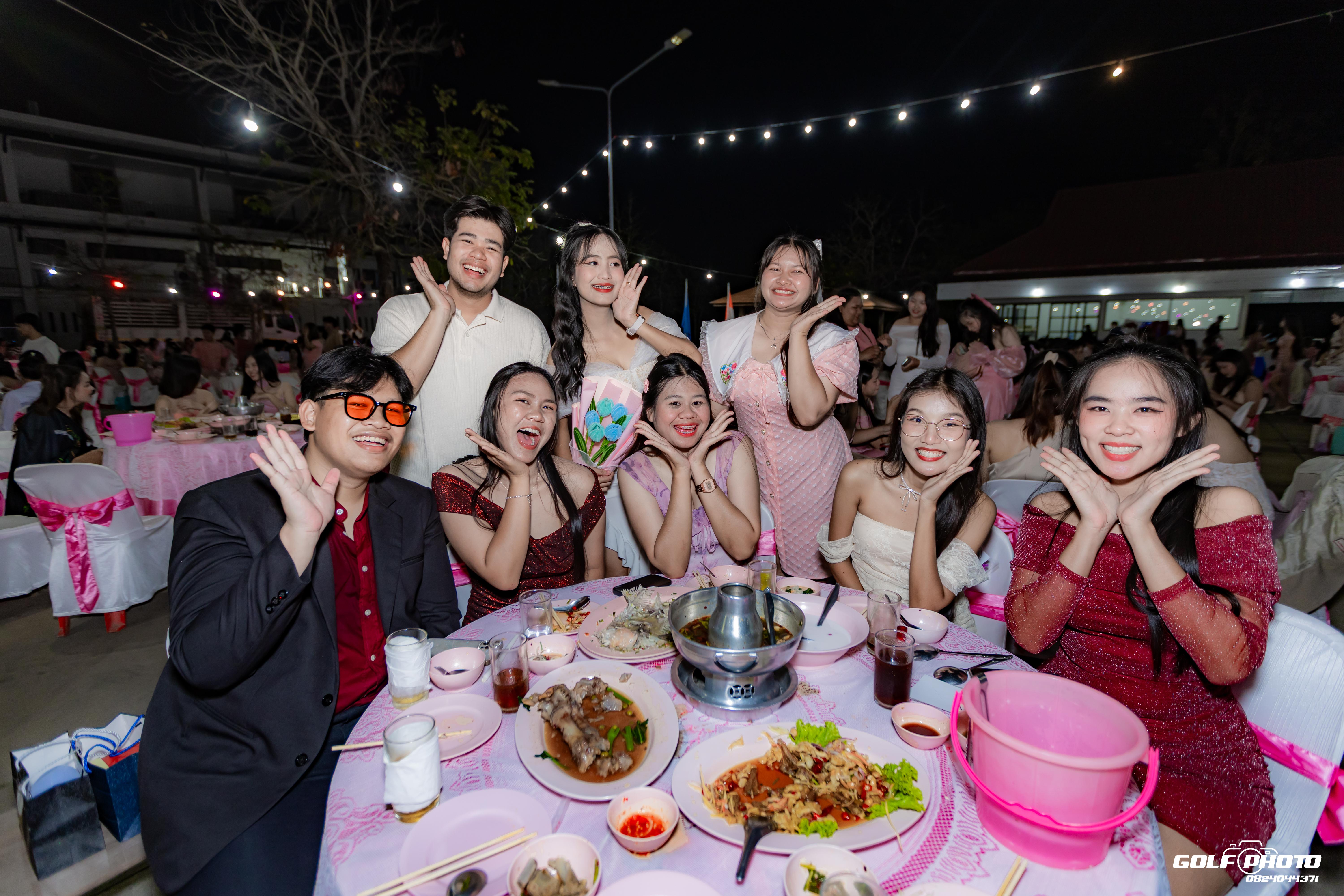 436. งานราตรีสีฟ้า
