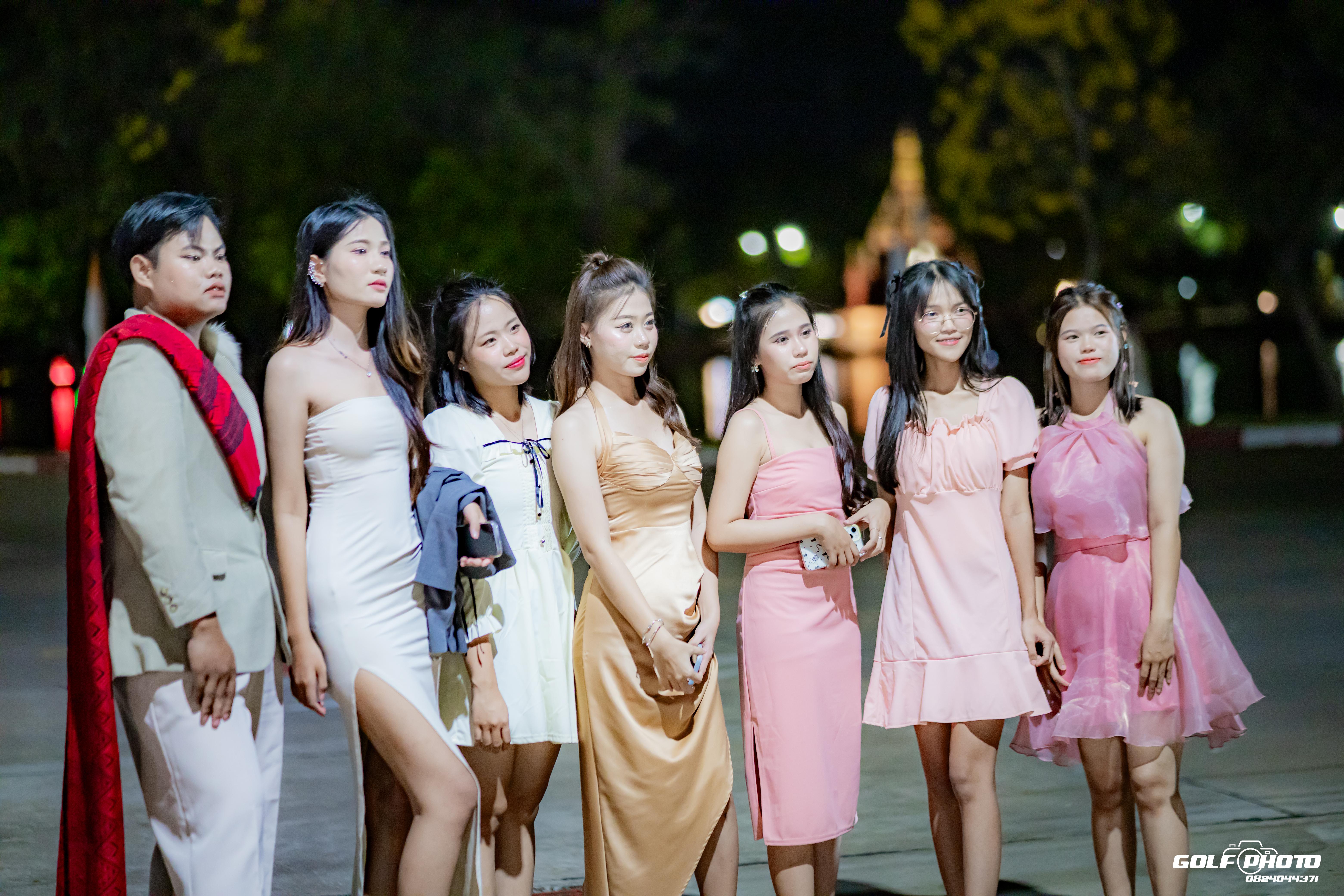 645. งานราตรีสีฟ้า