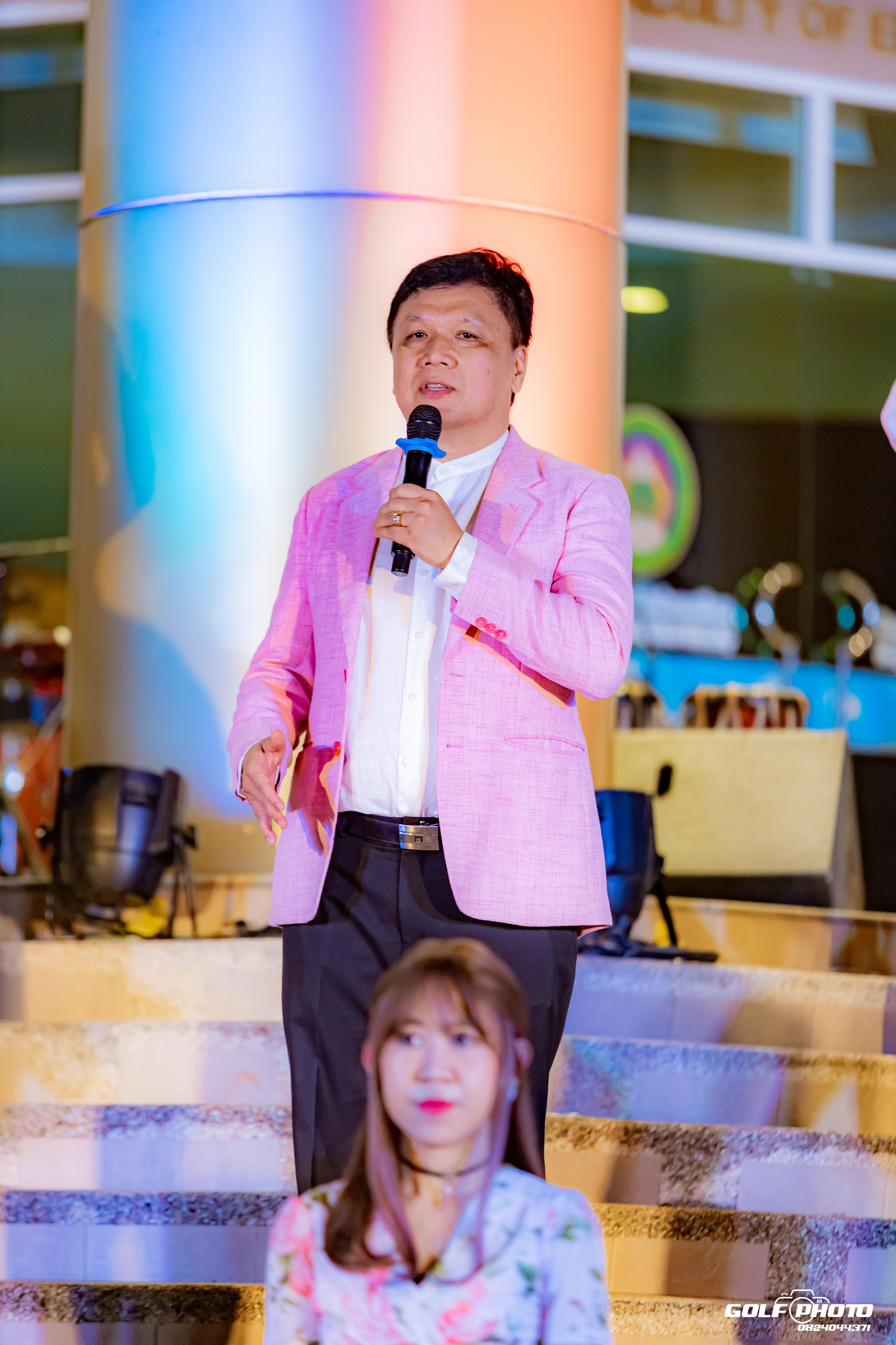 662. งานราตรีสีฟ้า