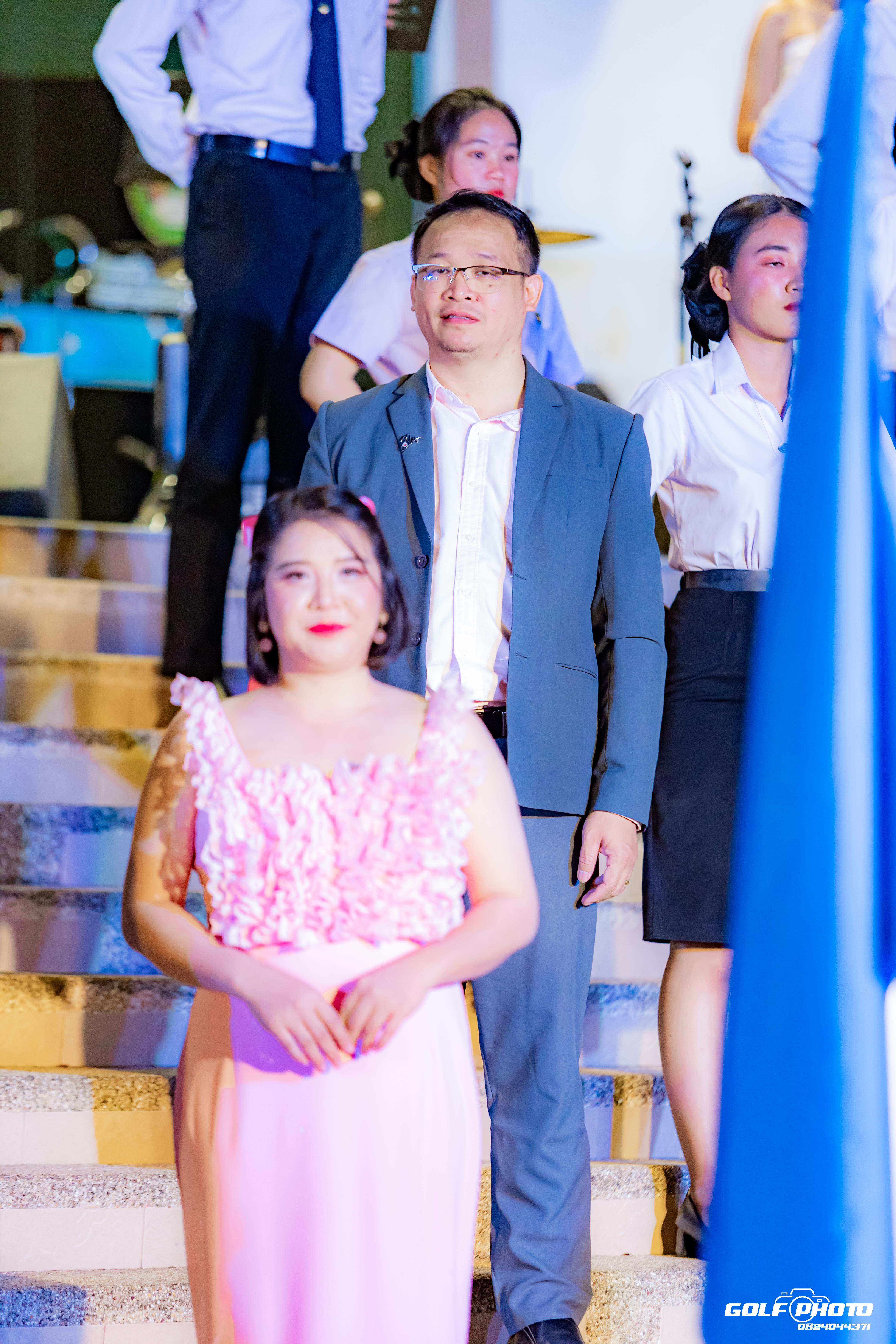 672. งานราตรีสีฟ้า