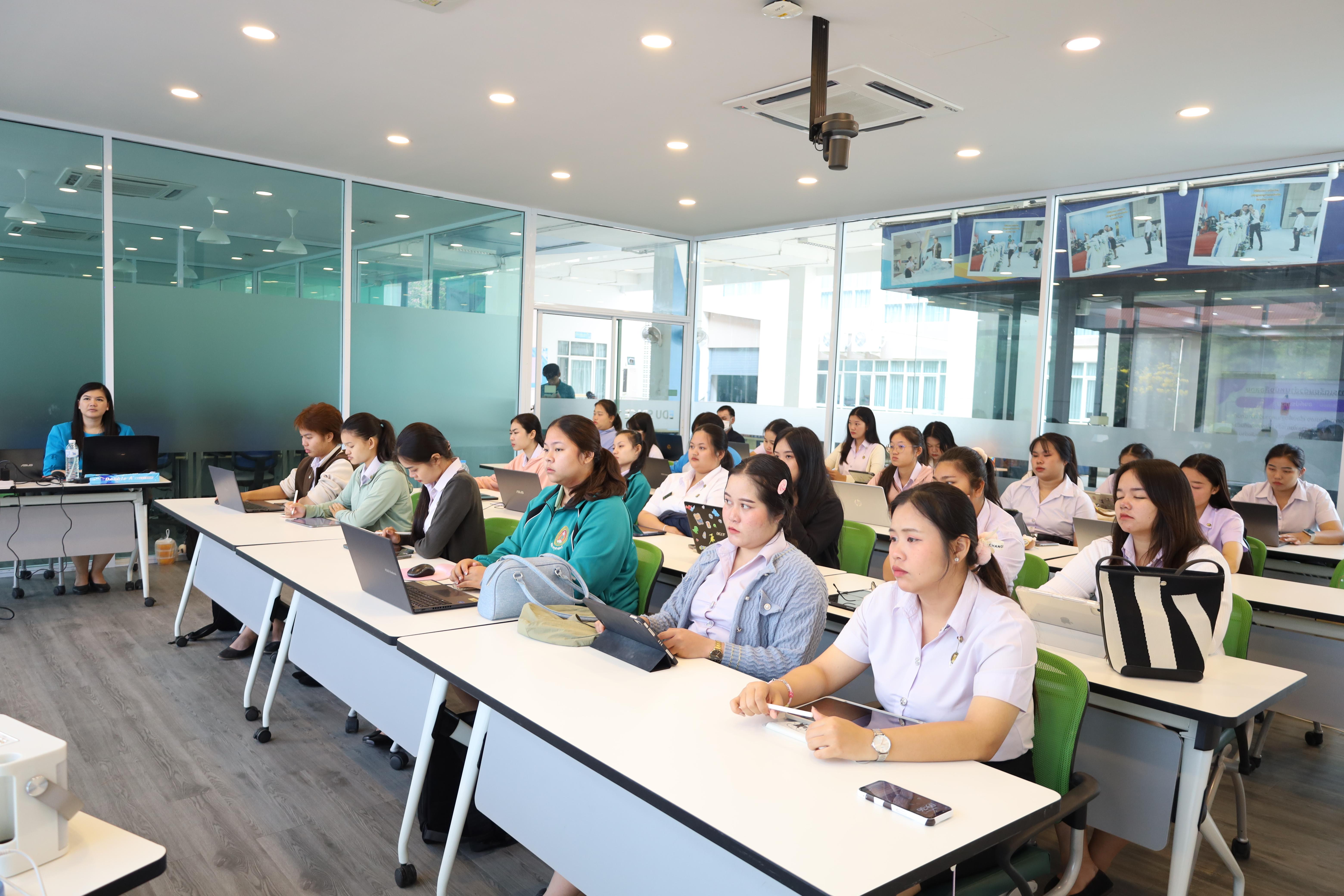 19. กิจกรรมเตรียมความพร้อมเพื่อการบรรจุเข้ารับราชการ นักศึกษาโปรแกรมวิชาการศึกษาปฐมวัย