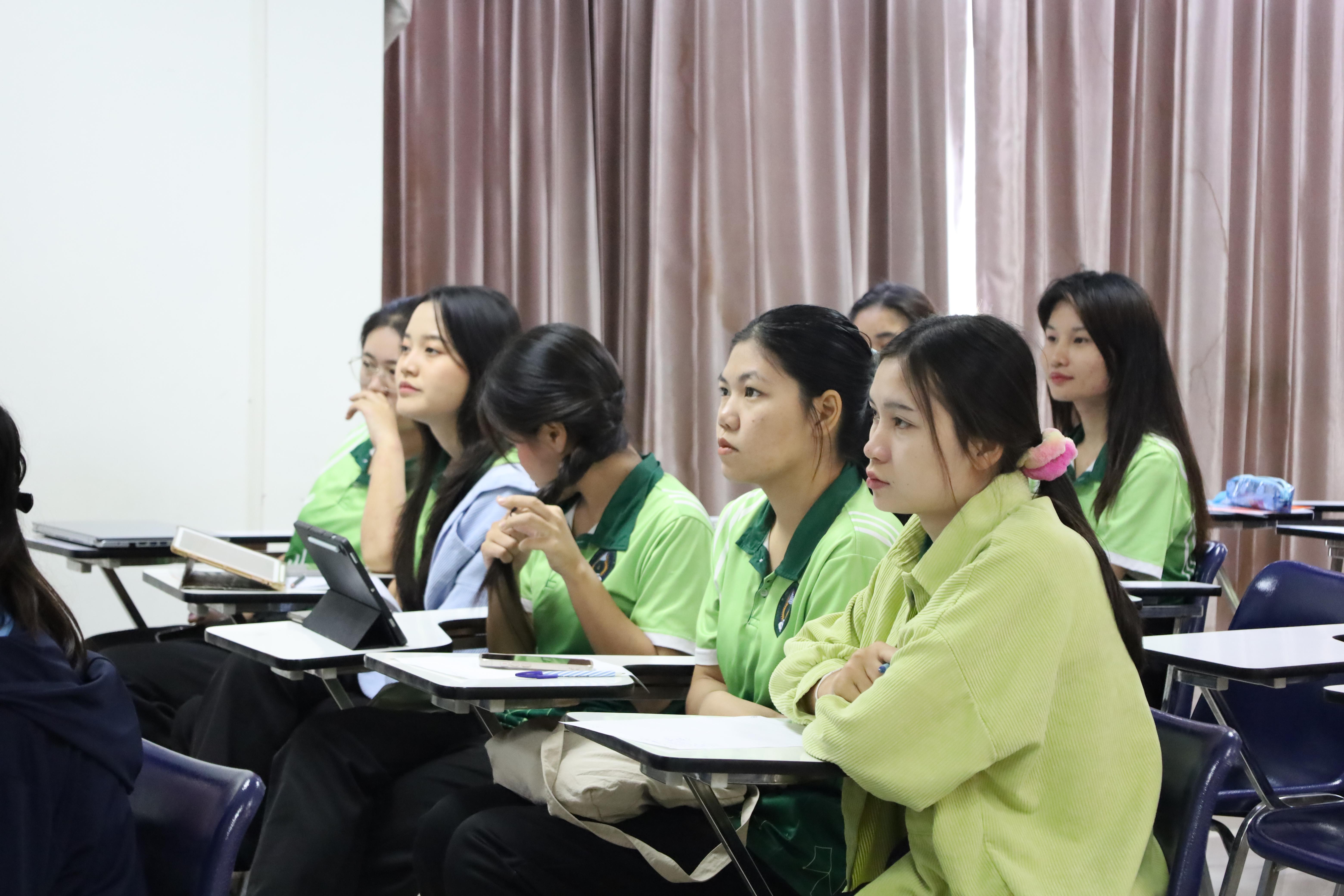 6. กิจกรรมเตรียมความพร้อมเพื่อการสอบใบประกอบวิชาชีพครูสำหรับนักศึกษาโปรแกรมวิชาการศึกษาปฐมวัย