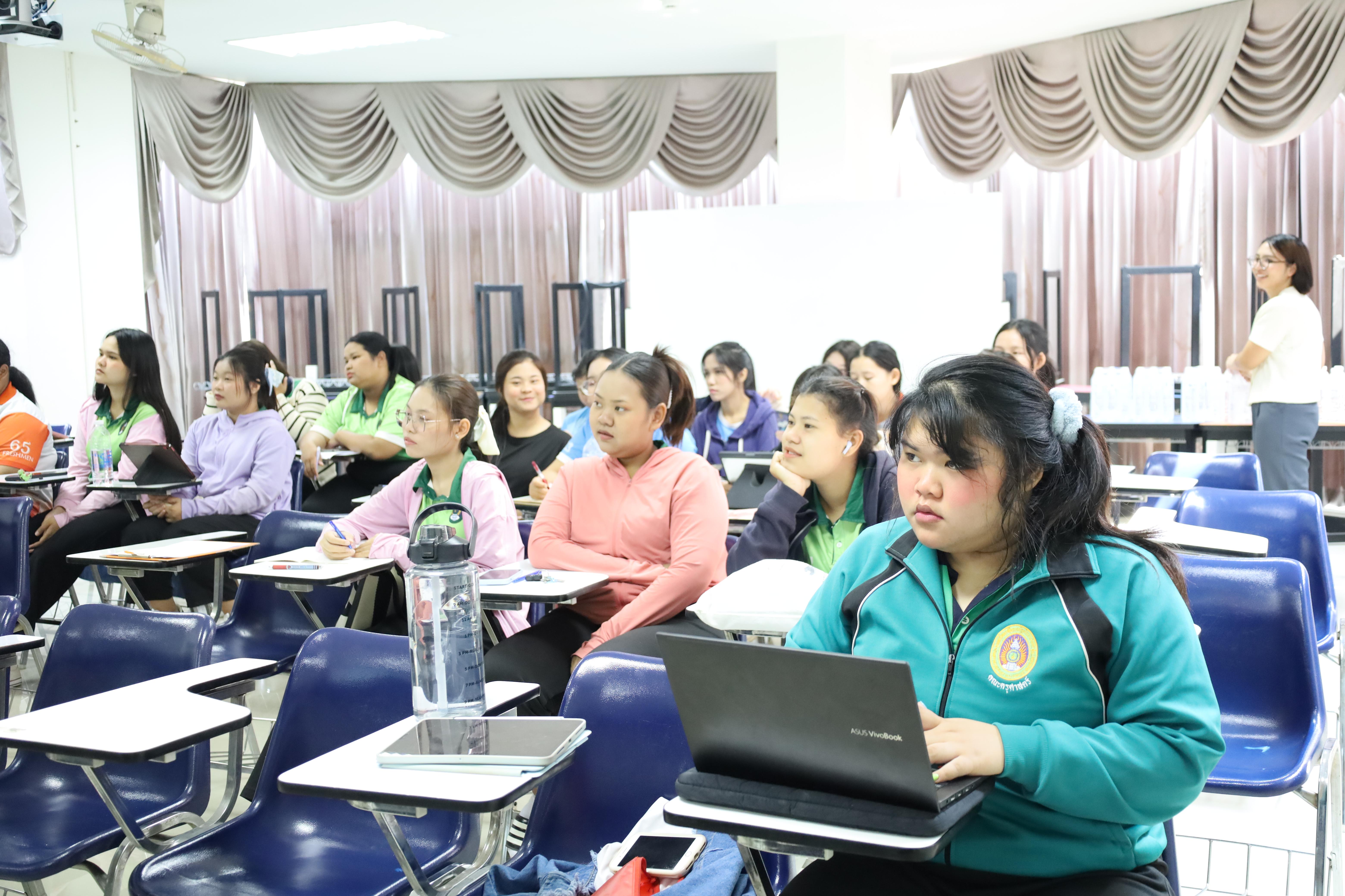 8. กิจกรรมเตรียมความพร้อมเพื่อการสอบใบประกอบวิชาชีพครูสำหรับนักศึกษาโปรแกรมวิชาการศึกษาปฐมวัย