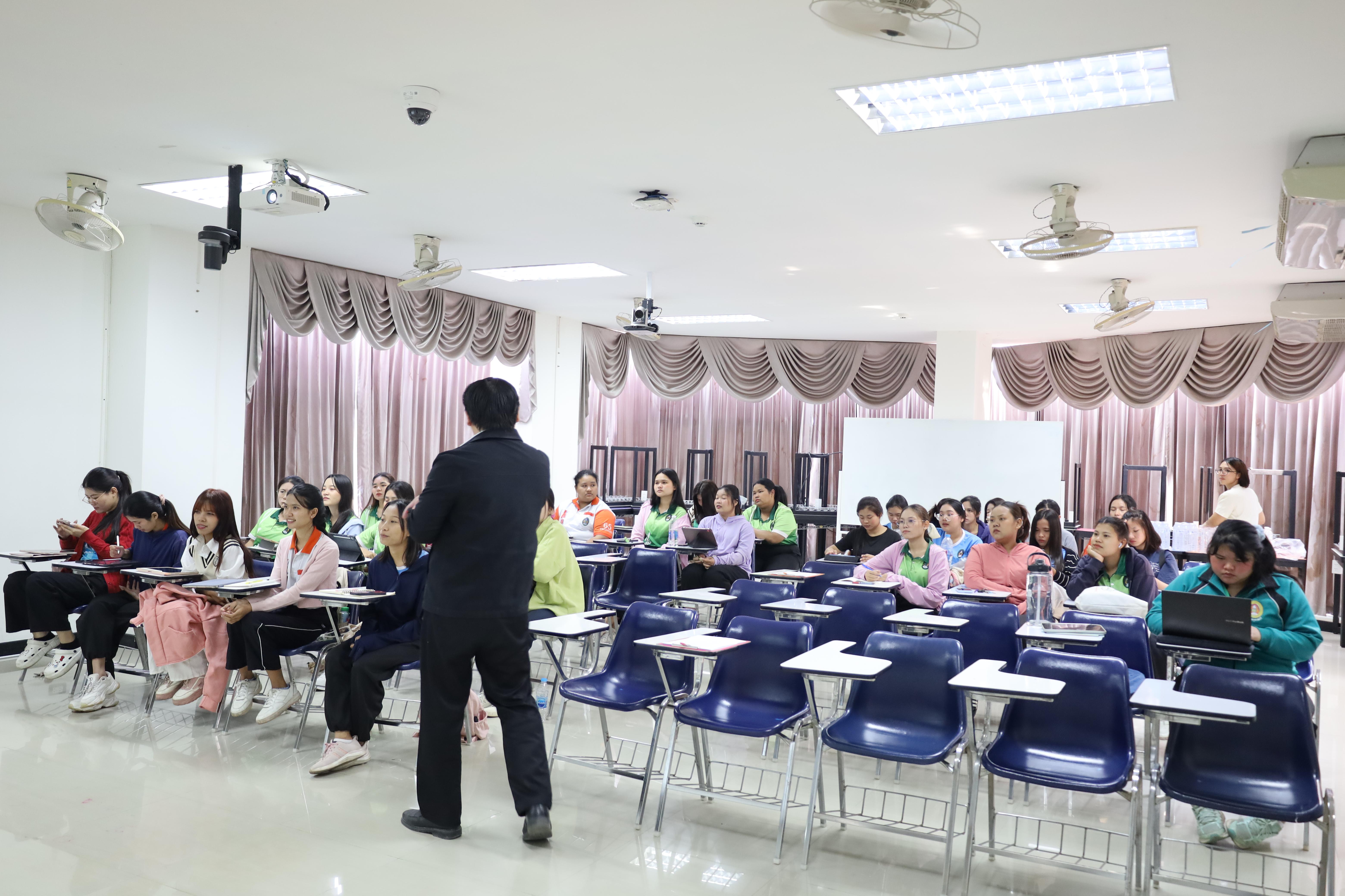 9. กิจกรรมเตรียมความพร้อมเพื่อการสอบใบประกอบวิชาชีพครูสำหรับนักศึกษาโปรแกรมวิชาการศึกษาปฐมวัย