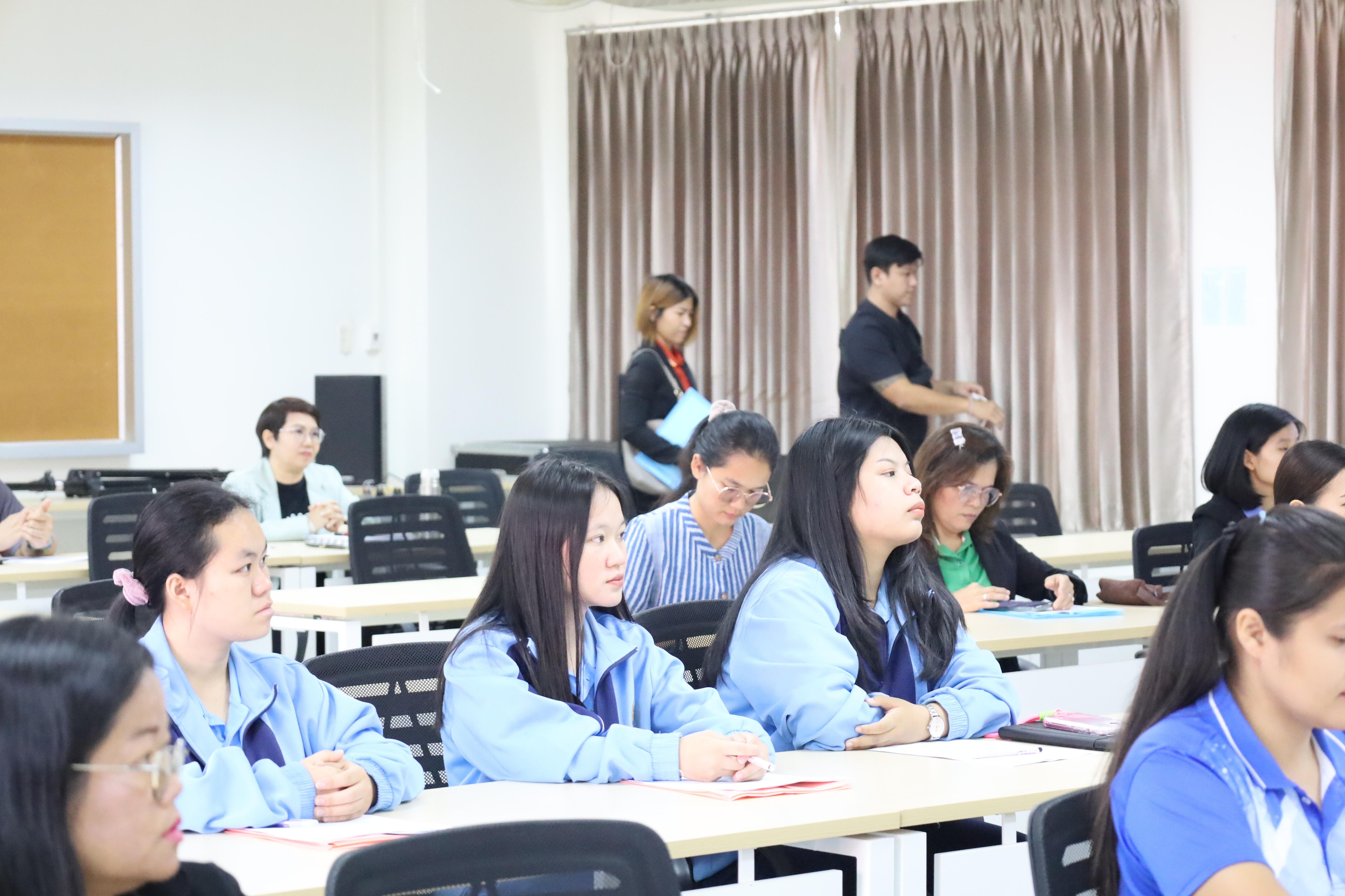 7. การอบรมเชิงปฏิบัติการแนวทางการวัดและประเมินผลเด็กพิเศษเรียนรวม สำหรับครูสังกัดสพป.กพ.เขต 1