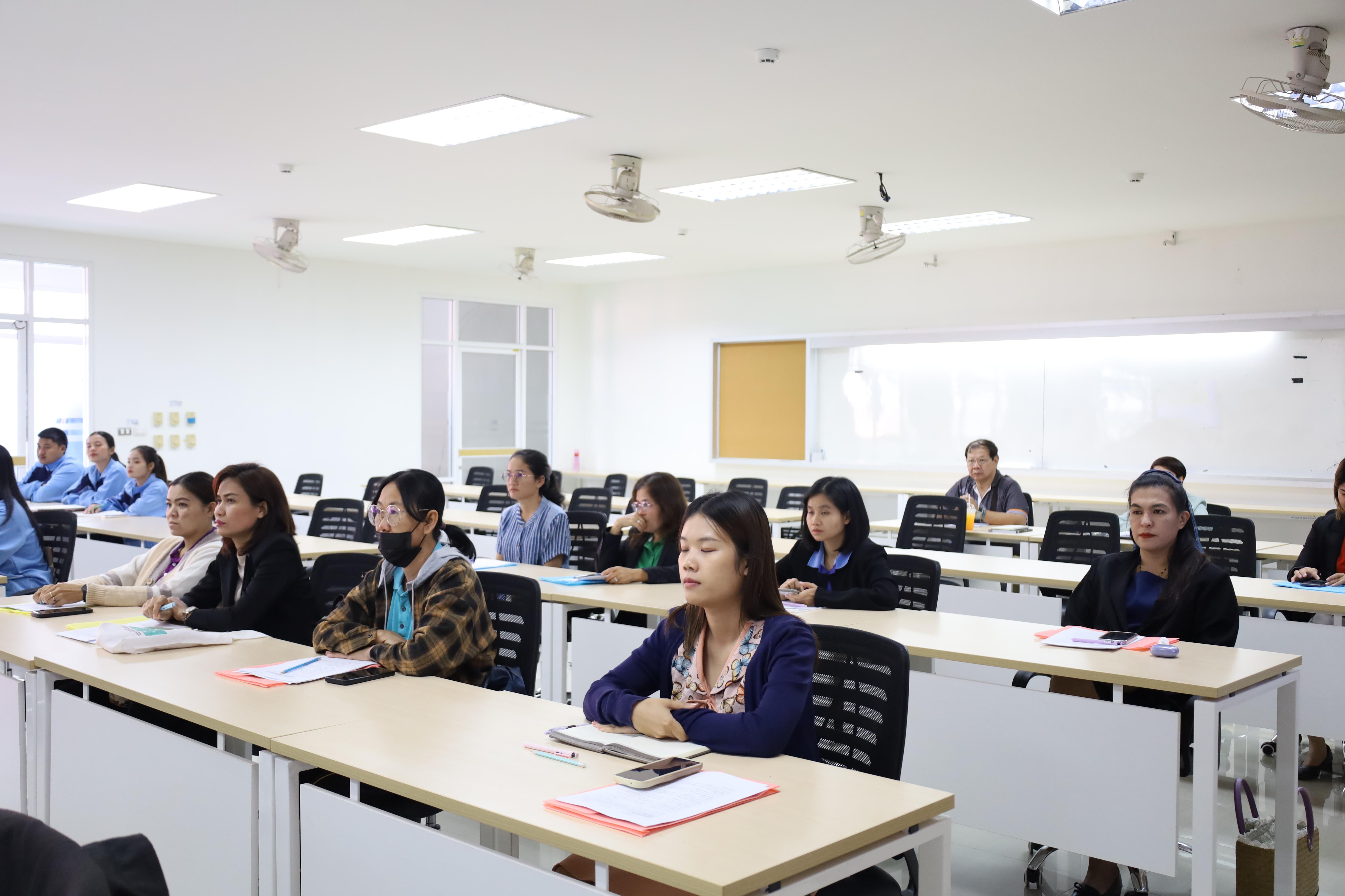 10. การอบรมเชิงปฏิบัติการแนวทางการวัดและประเมินผลเด็กพิเศษเรียนรวม สำหรับครูสังกัดสพป.กพ.เขต 1