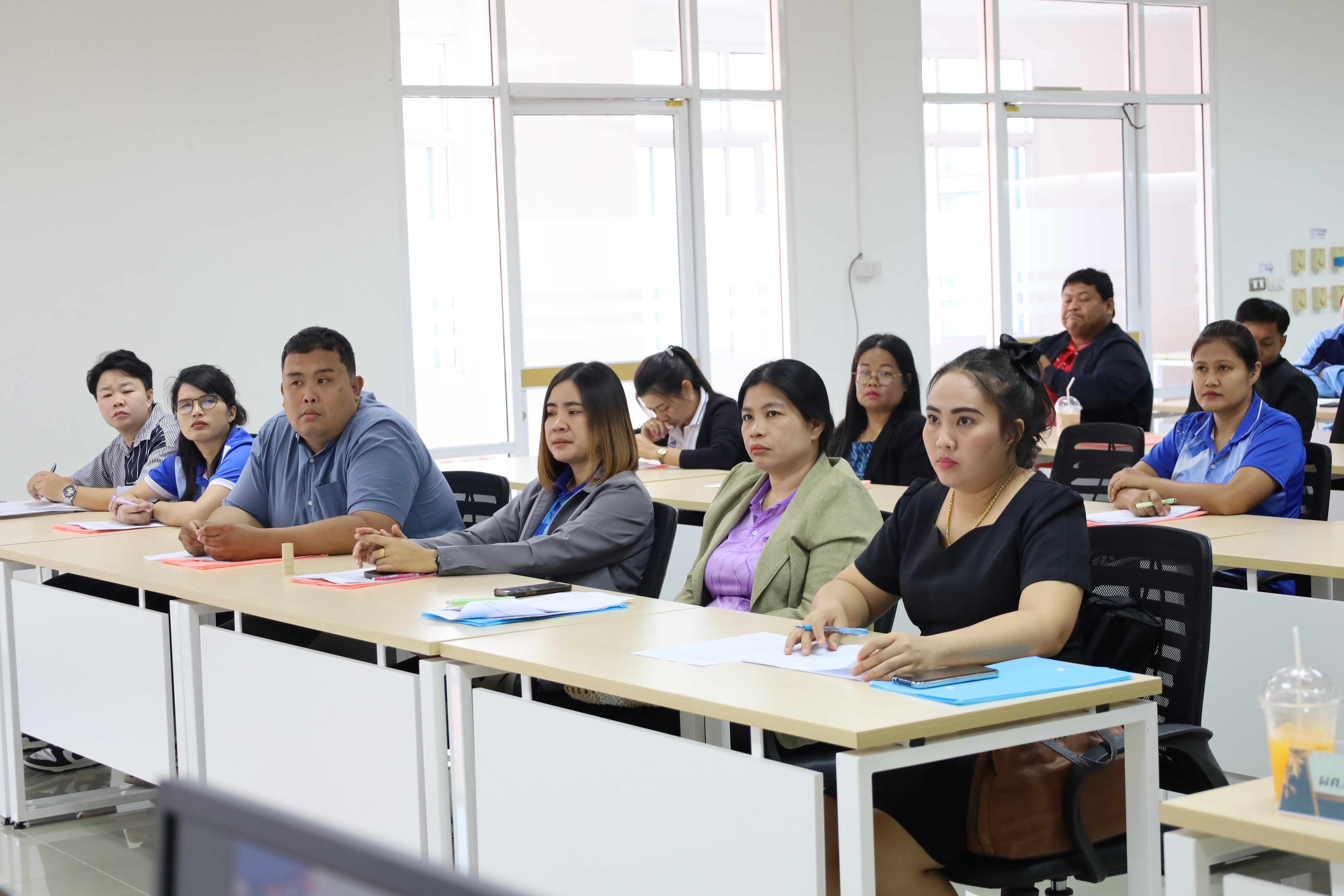 17. การอบรมเชิงปฏิบัติการแนวทางการวัดและประเมินผลเด็กพิเศษเรียนรวม สำหรับครูสังกัดสพป.กพ.เขต 1
