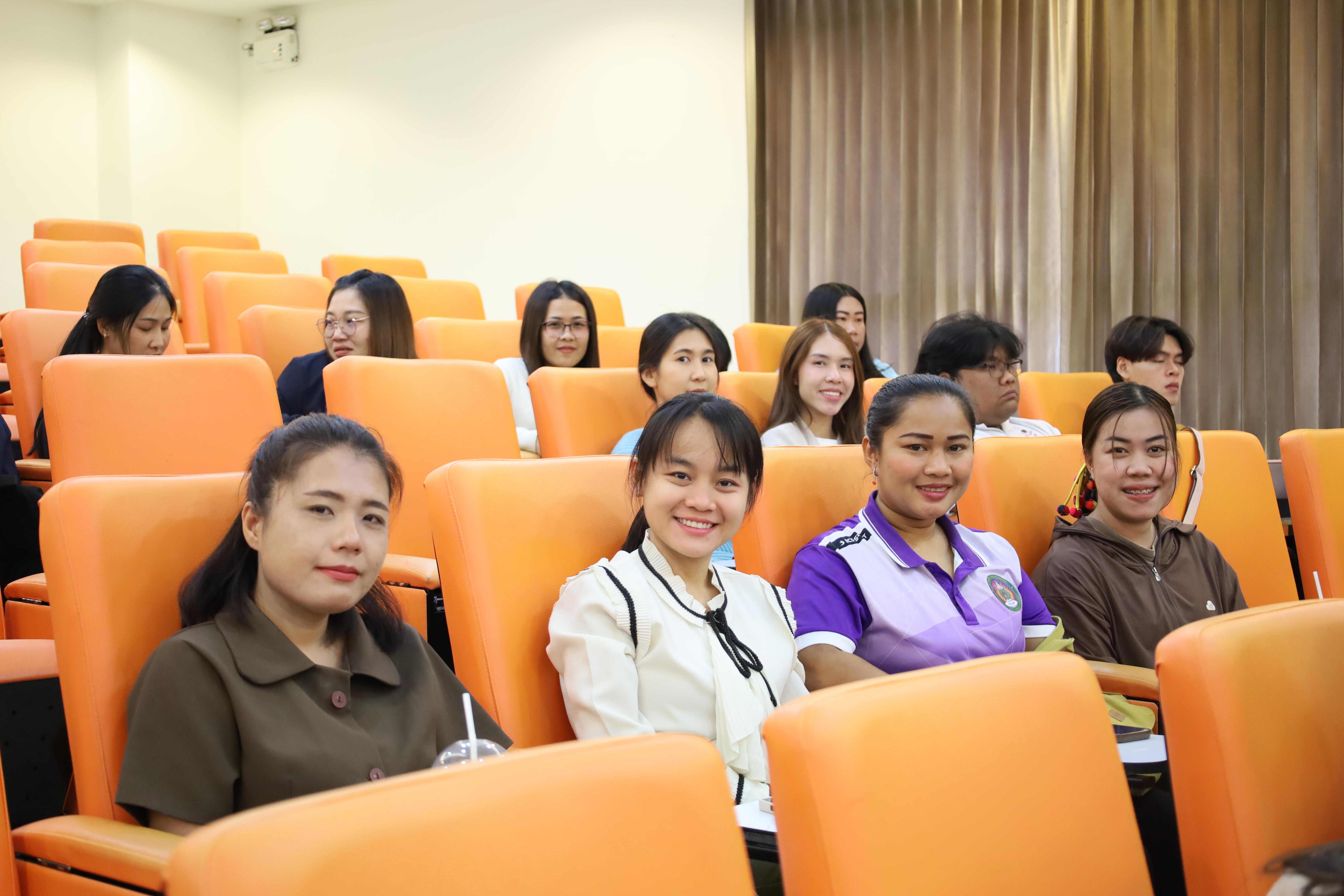 6. โครงการกิจกรรมเตรียมความพร้อมเพื่อเข้าสู่อาชีพครูของนักศึกษาหลักสูตรประกาศนียบัตรบัณฑิต สาขาวิชาชีพครู