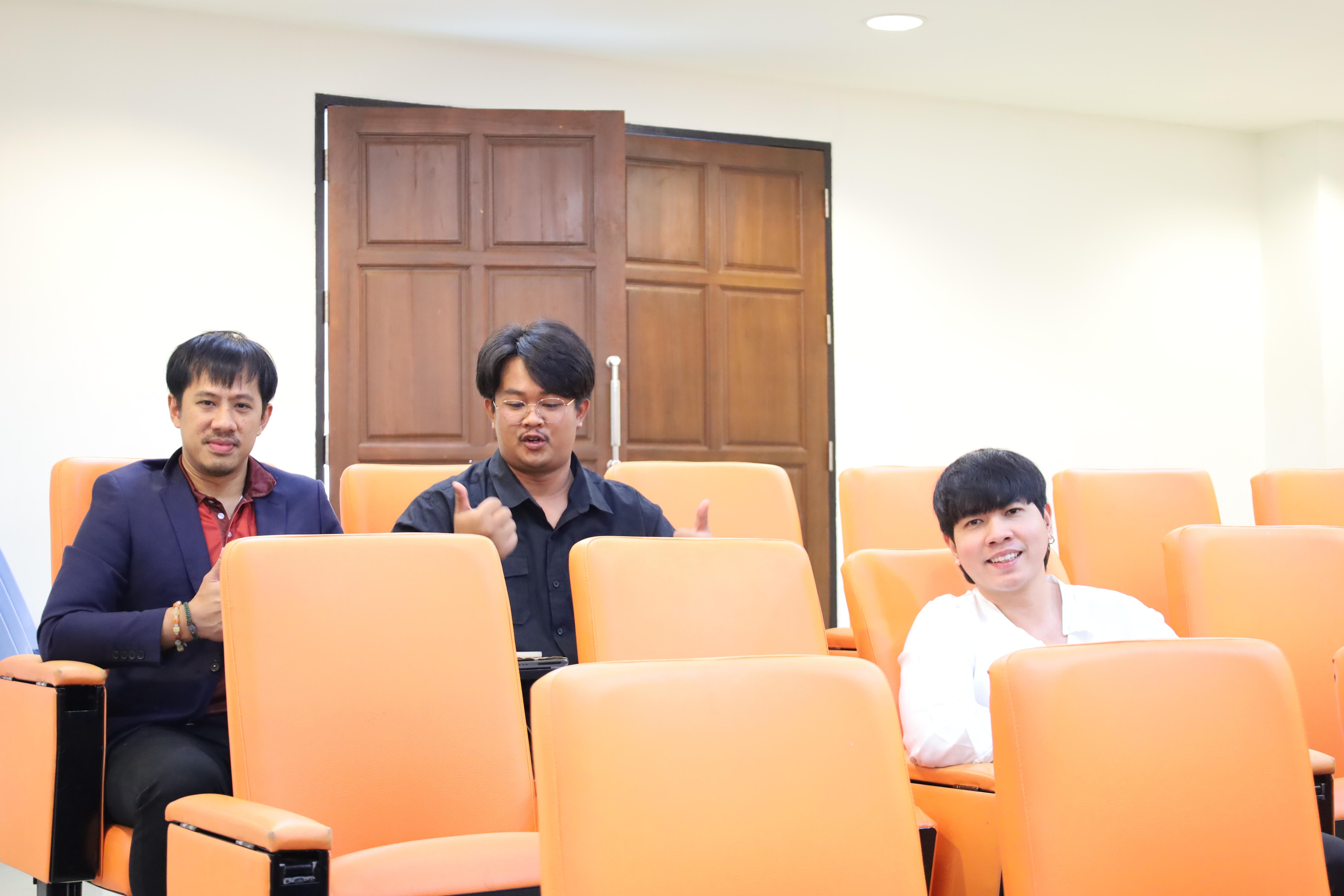 13. โครงการกิจกรรมเตรียมความพร้อมเพื่อเข้าสู่อาชีพครูของนักศึกษาหลักสูตรประกาศนียบัตรบัณฑิต สาขาวิชาชีพครู