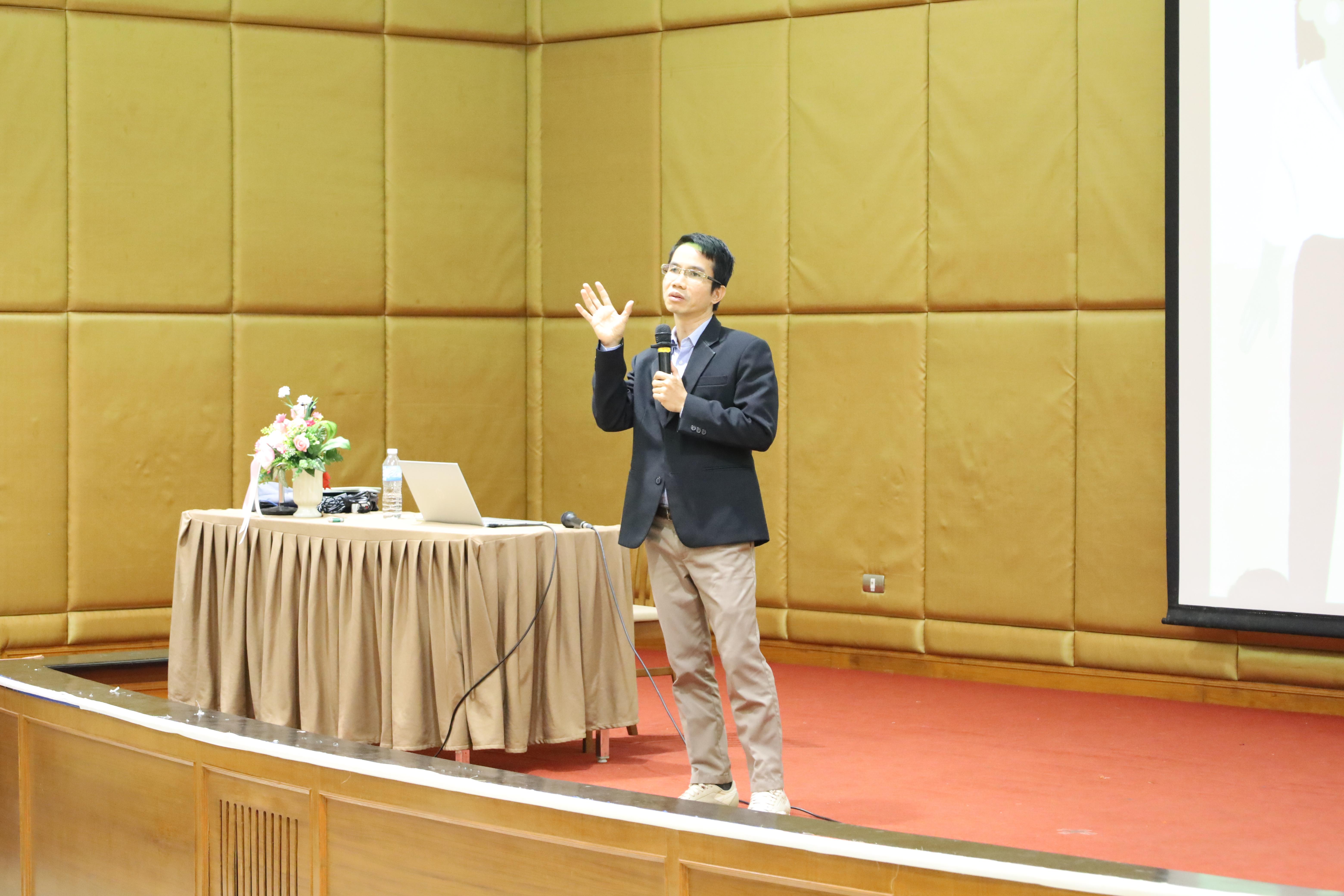 18. โครงการกิจกรรมเตรียมความพร้อมเพื่อเข้าสู่อาชีพครูของนักศึกษาหลักสูตรประกาศนียบัตรบัณฑิต สาขาวิชาชีพครู