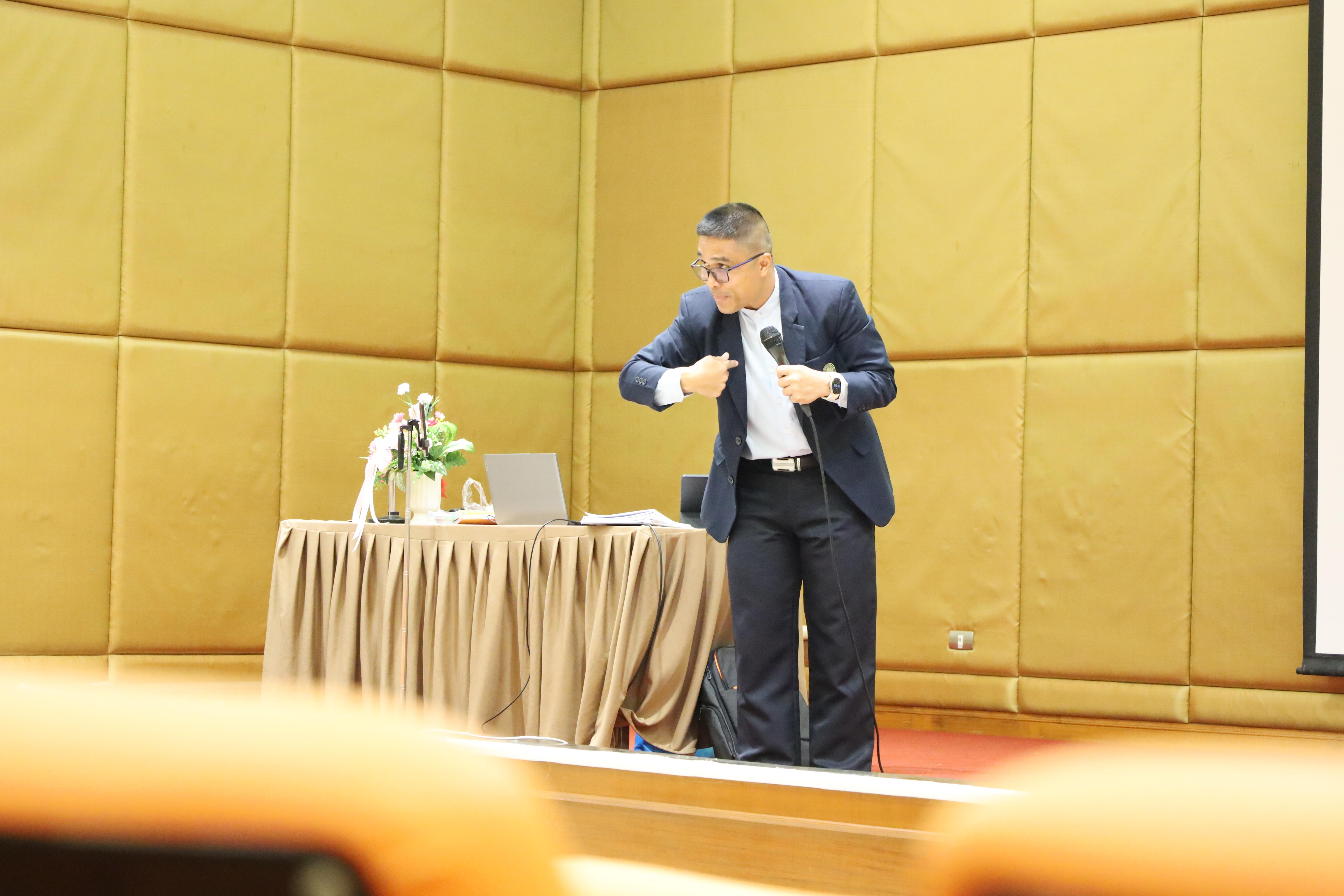 42. โครงการกิจกรรมเตรียมความพร้อมเพื่อเข้าสู่อาชีพครูของนักศึกษาหลักสูตรประกาศนียบัตรบัณฑิต สาขาวิชาชีพครู