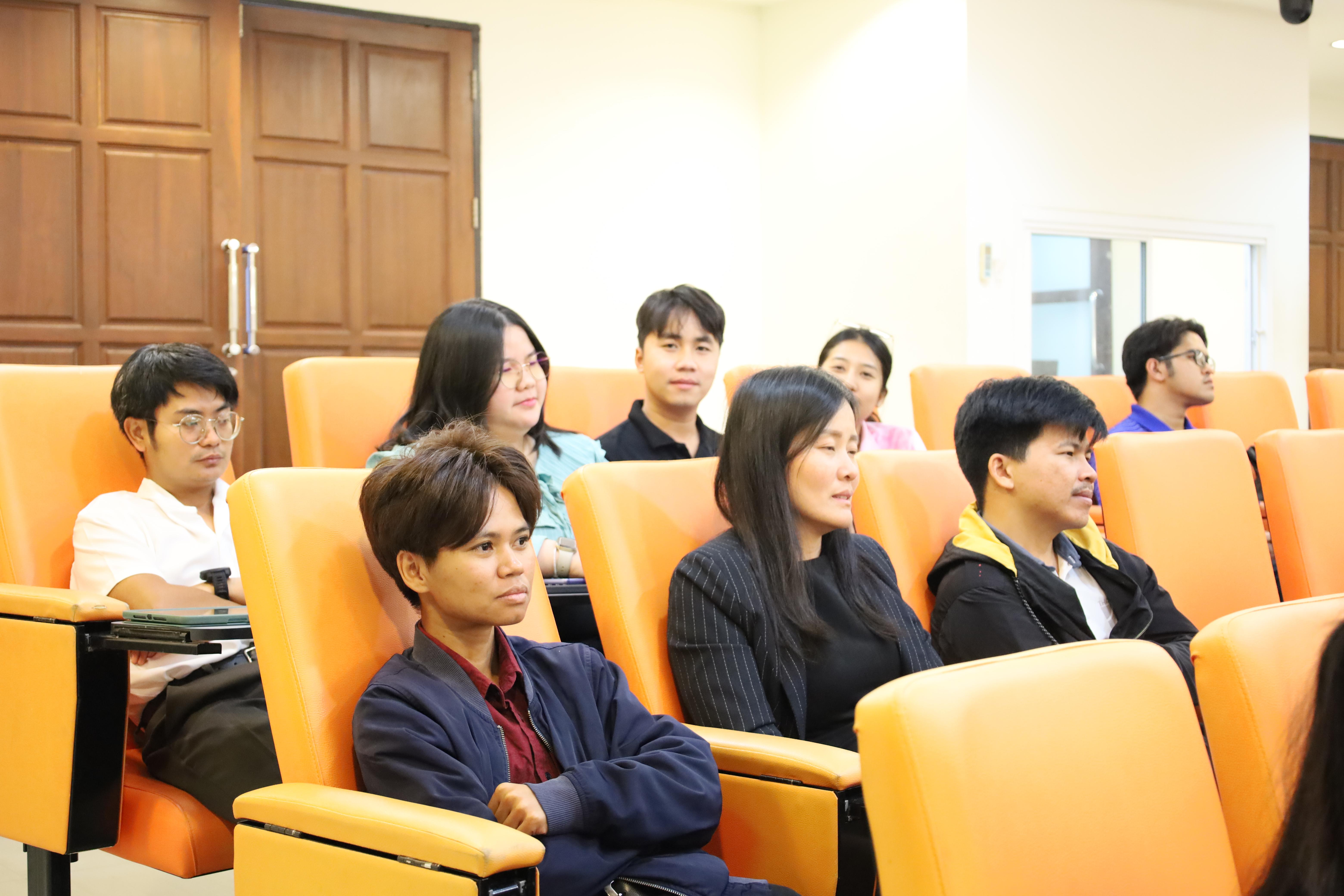 64. โครงการกิจกรรมเตรียมความพร้อมเพื่อเข้าสู่อาชีพครูของนักศึกษาหลักสูตรประกาศนียบัตรบัณฑิต สาขาวิชาชีพครู