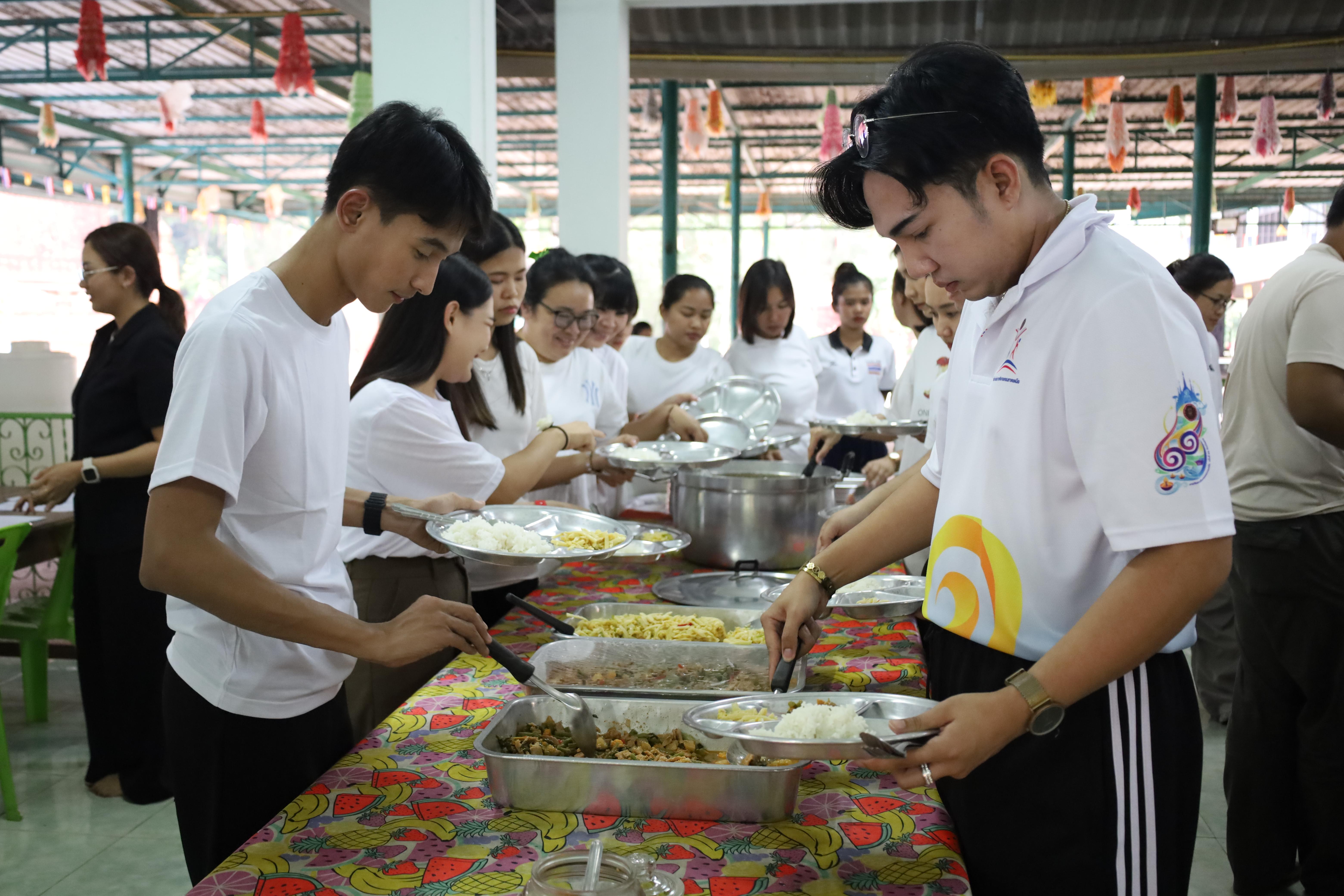 11. โครงการอบรมคุณธรรม จริยธรรม และจิตอาสา จิตสาธารณะ นักศึกษาหลักสูตรประกาศนียบัตรบัณฑิต สาขาวิชาชีพครู