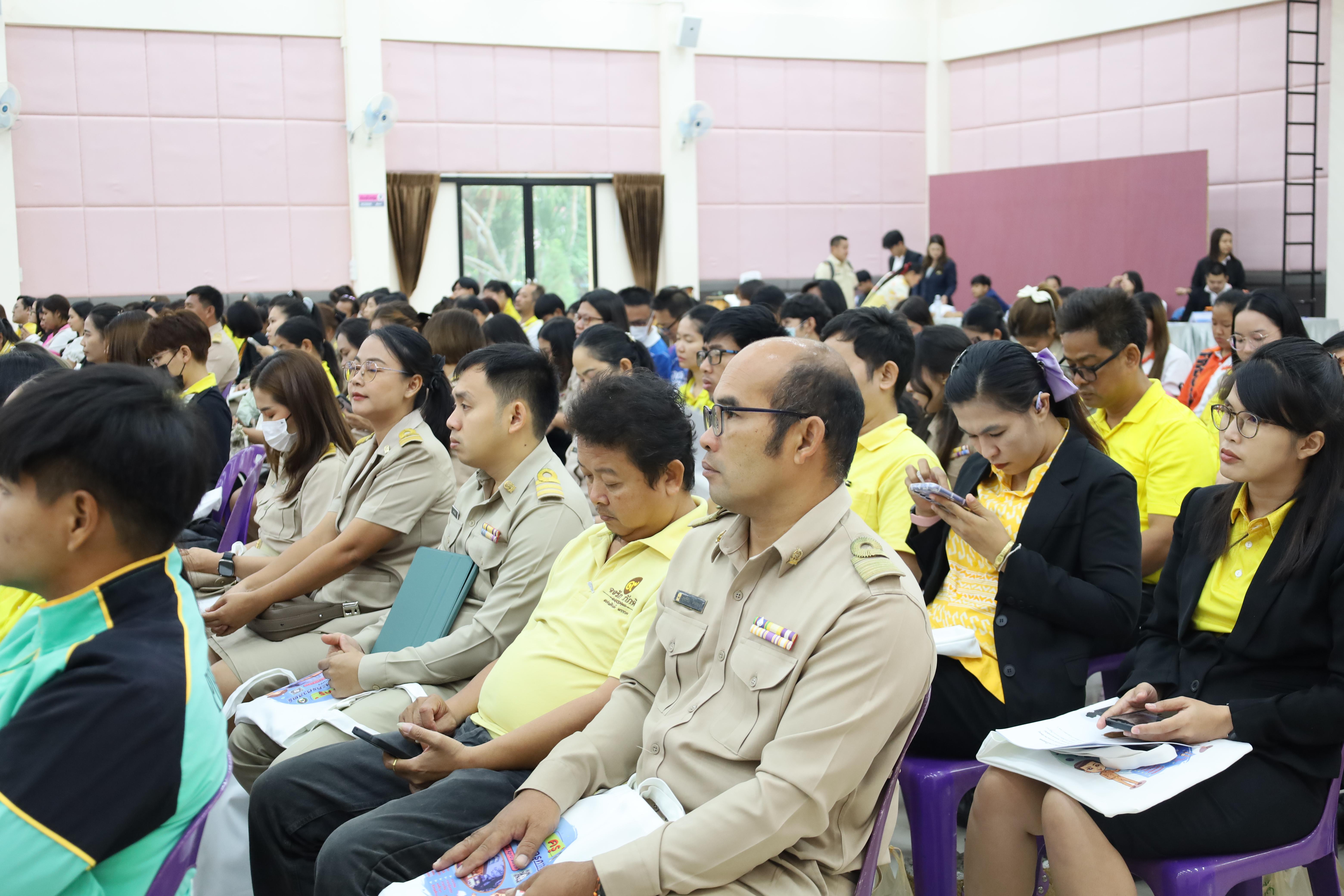 60. การอบรมเชิงปฏิบัติการพัฒนาจิตวิญญาณและจรรยาบรรณวิชาชีพครู