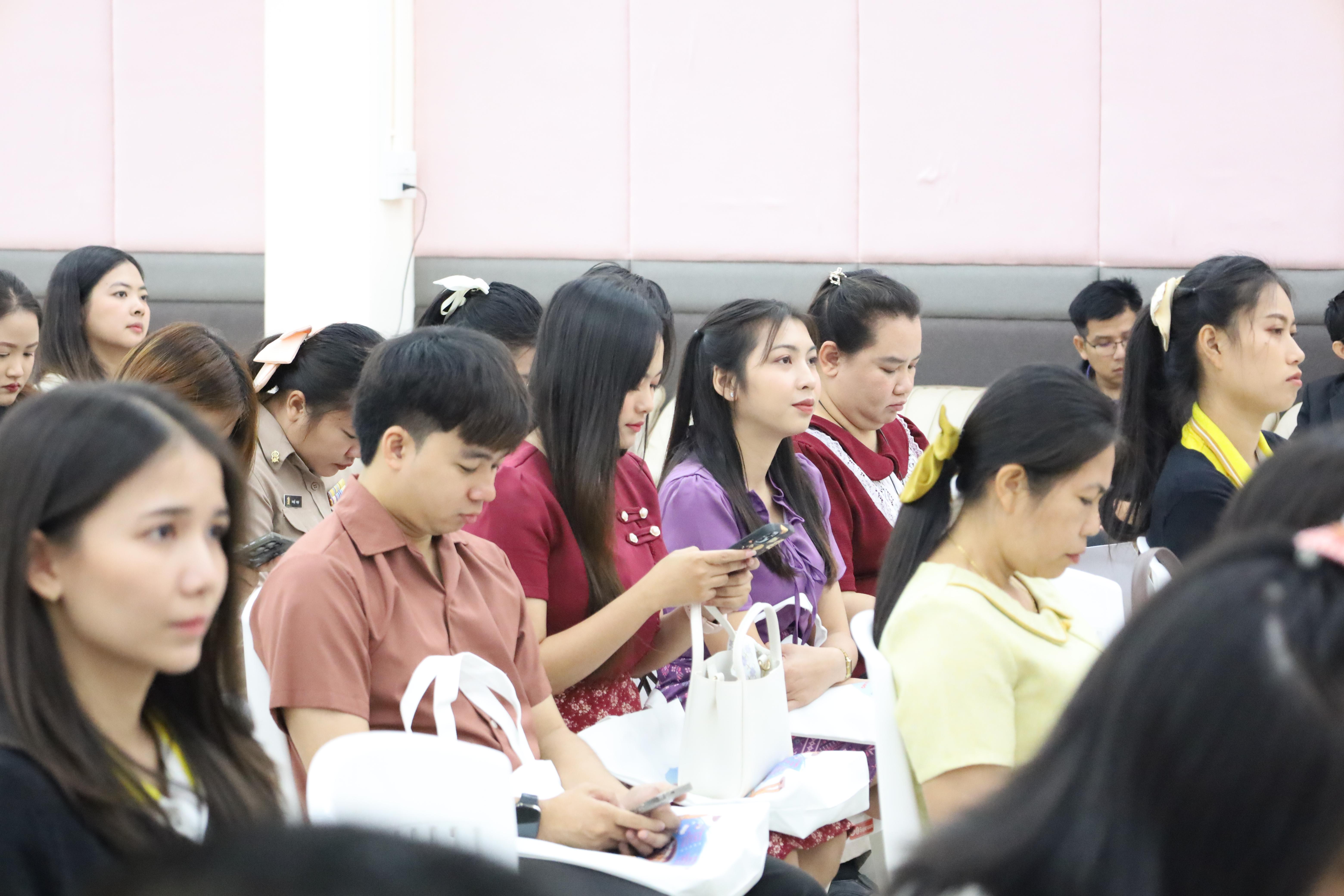 107. การอบรมเชิงปฏิบัติการพัฒนาจิตวิญญาณและจรรยาบรรณวิชาชีพครู