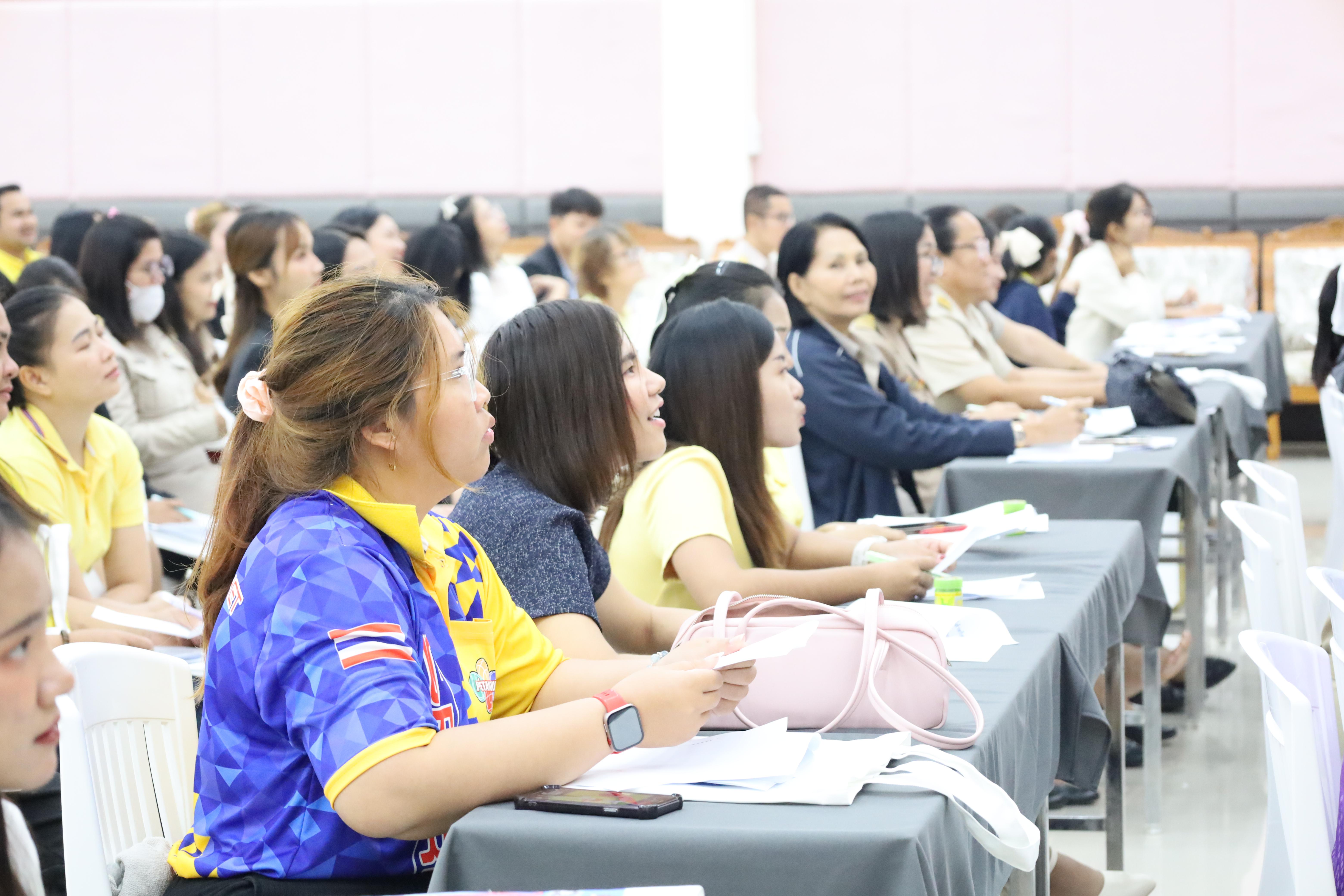 141. การอบรมเชิงปฏิบัติการพัฒนาจิตวิญญาณและจรรยาบรรณวิชาชีพครู