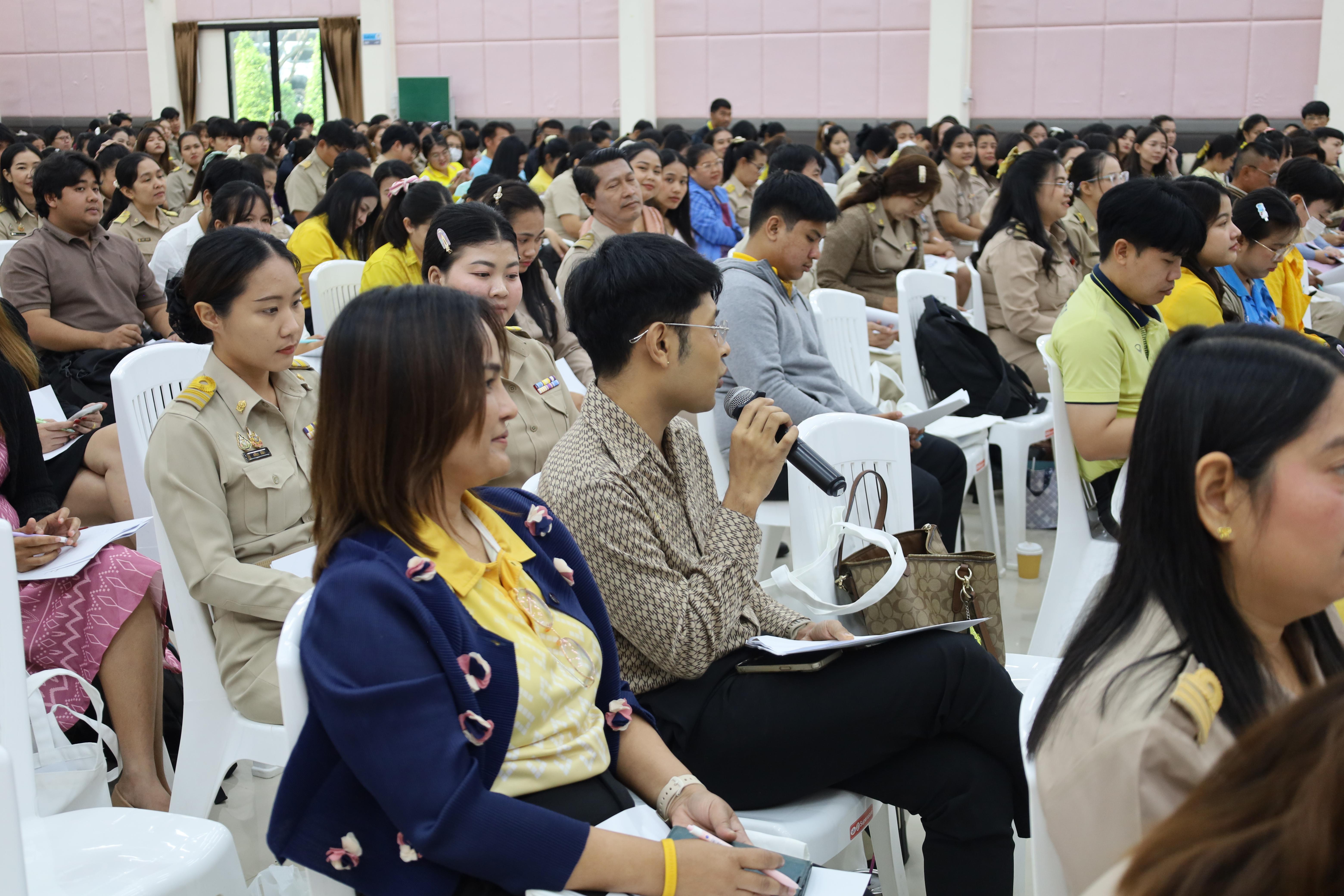 165. การอบรมเชิงปฏิบัติการพัฒนาจิตวิญญาณและจรรยาบรรณวิชาชีพครู