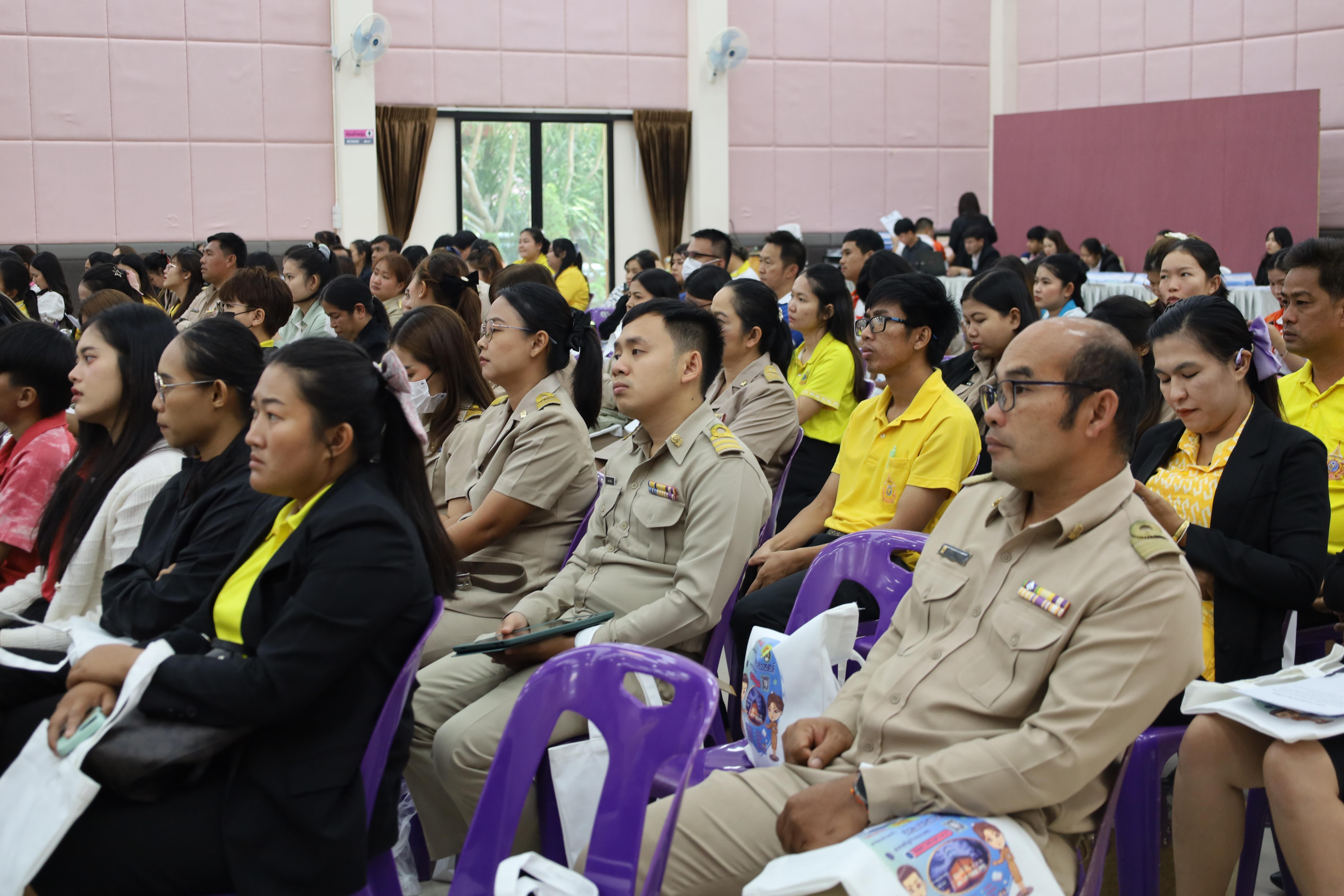 187. การอบรมเชิงปฏิบัติการพัฒนาจิตวิญญาณและจรรยาบรรณวิชาชีพครู