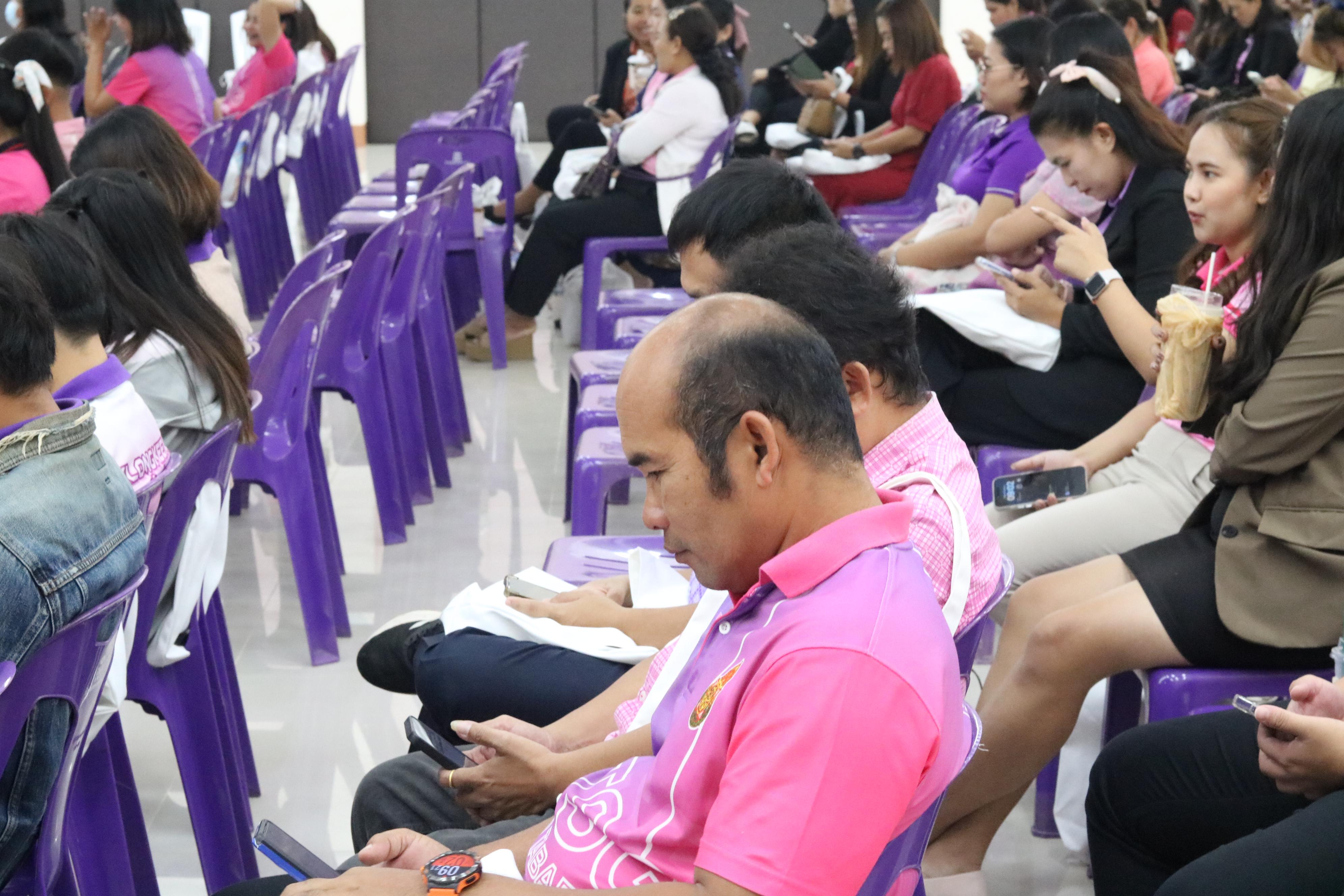 21. การอบรมคุณธรรมจริยธรรมของครูไทยและการถอดบทเรียน
