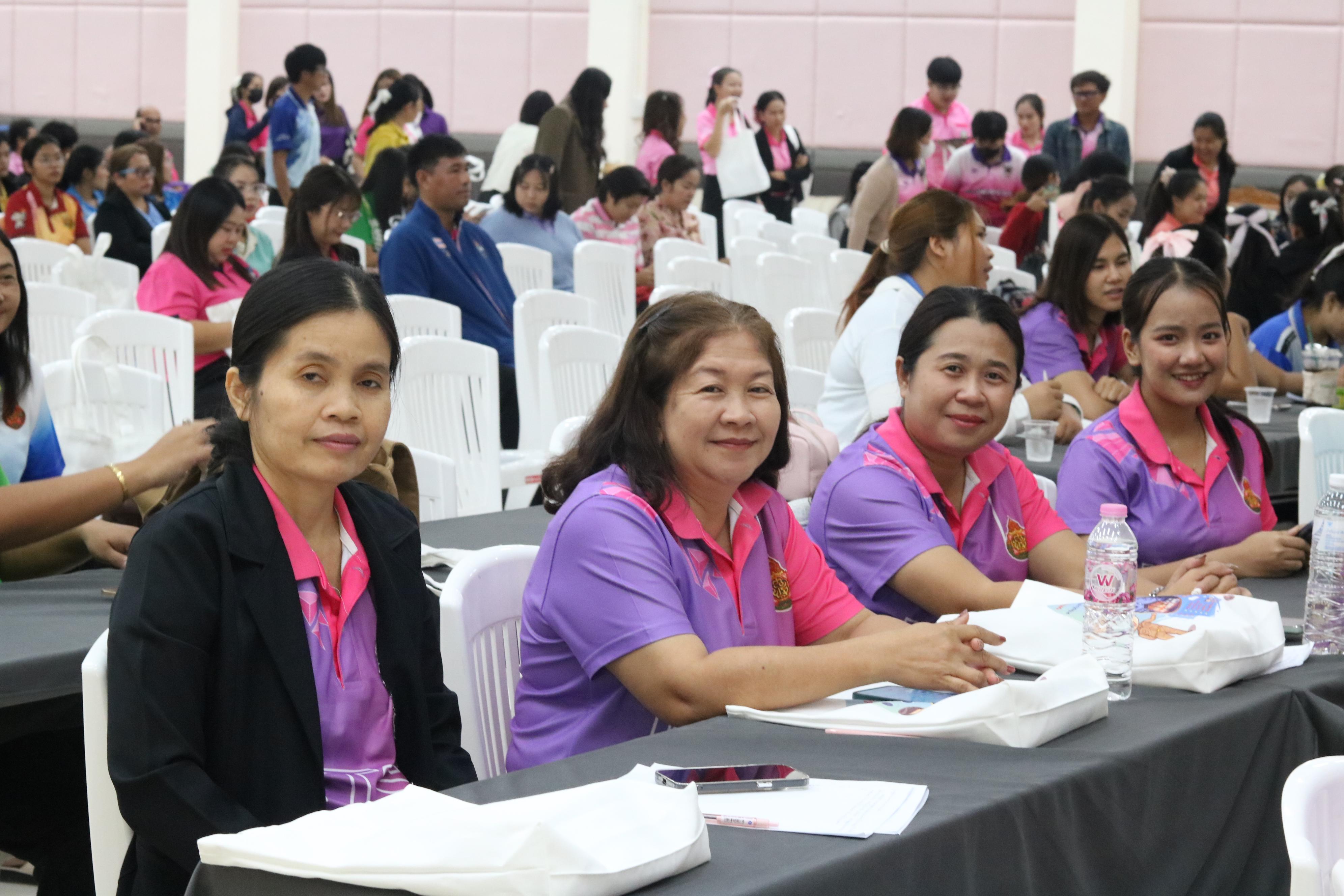 26. การอบรมคุณธรรมจริยธรรมของครูไทยและการถอดบทเรียน