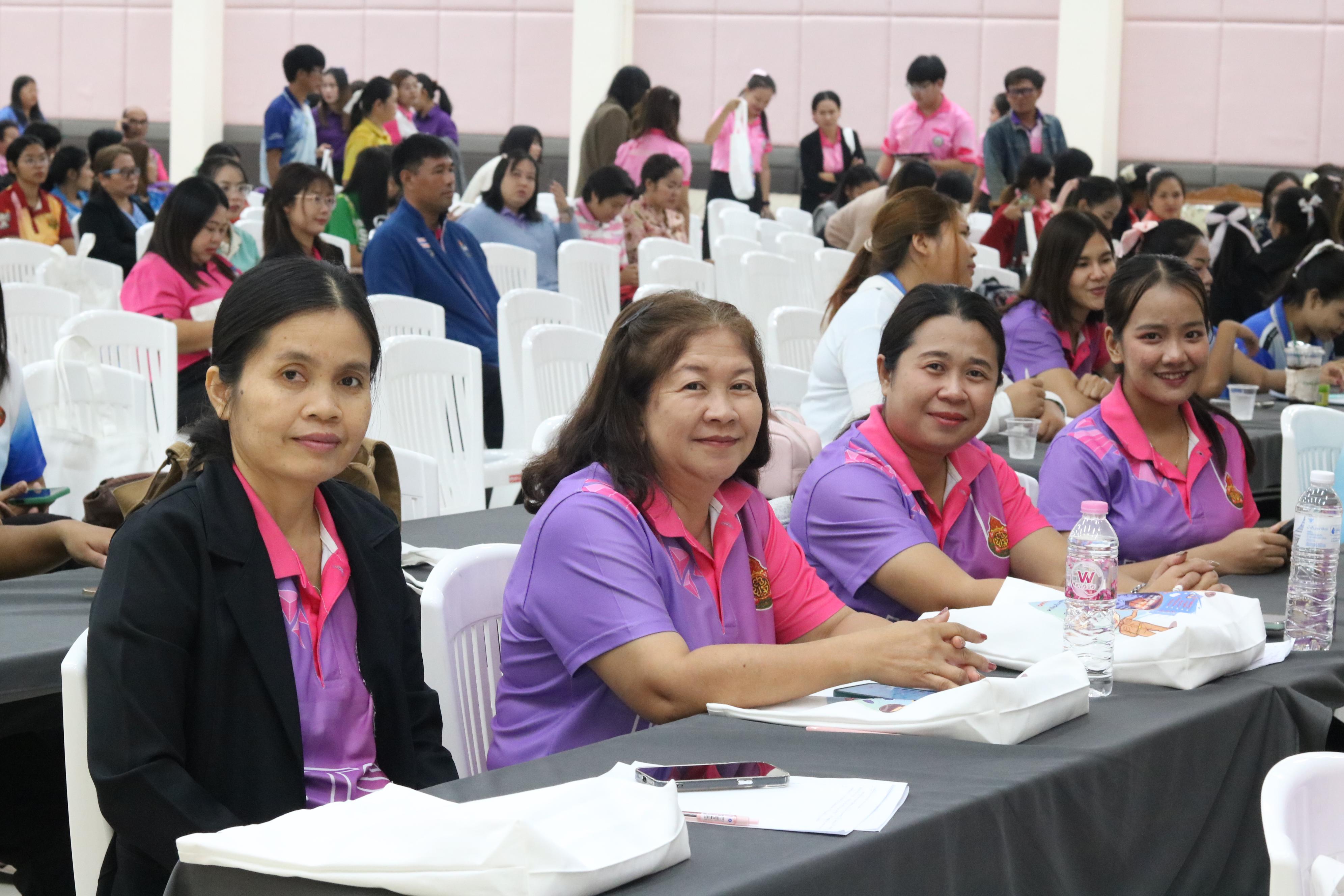 27. การอบรมคุณธรรมจริยธรรมของครูไทยและการถอดบทเรียน