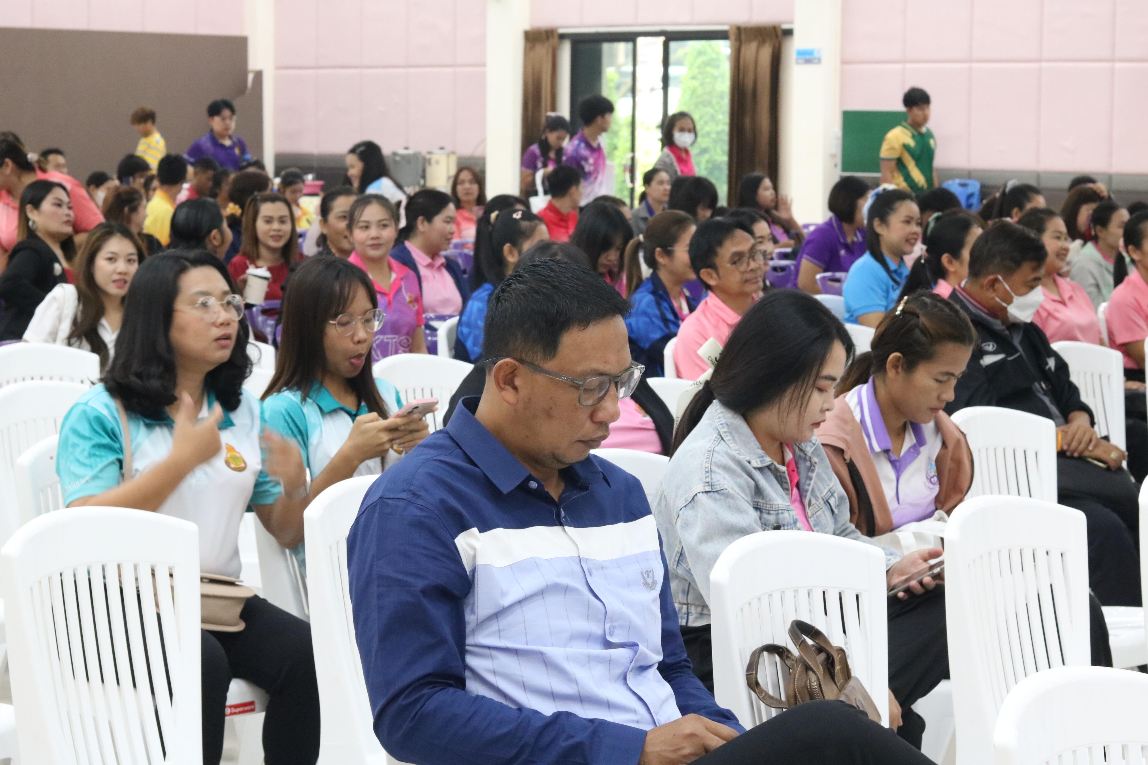 35. การอบรมคุณธรรมจริยธรรมของครูไทยและการถอดบทเรียน