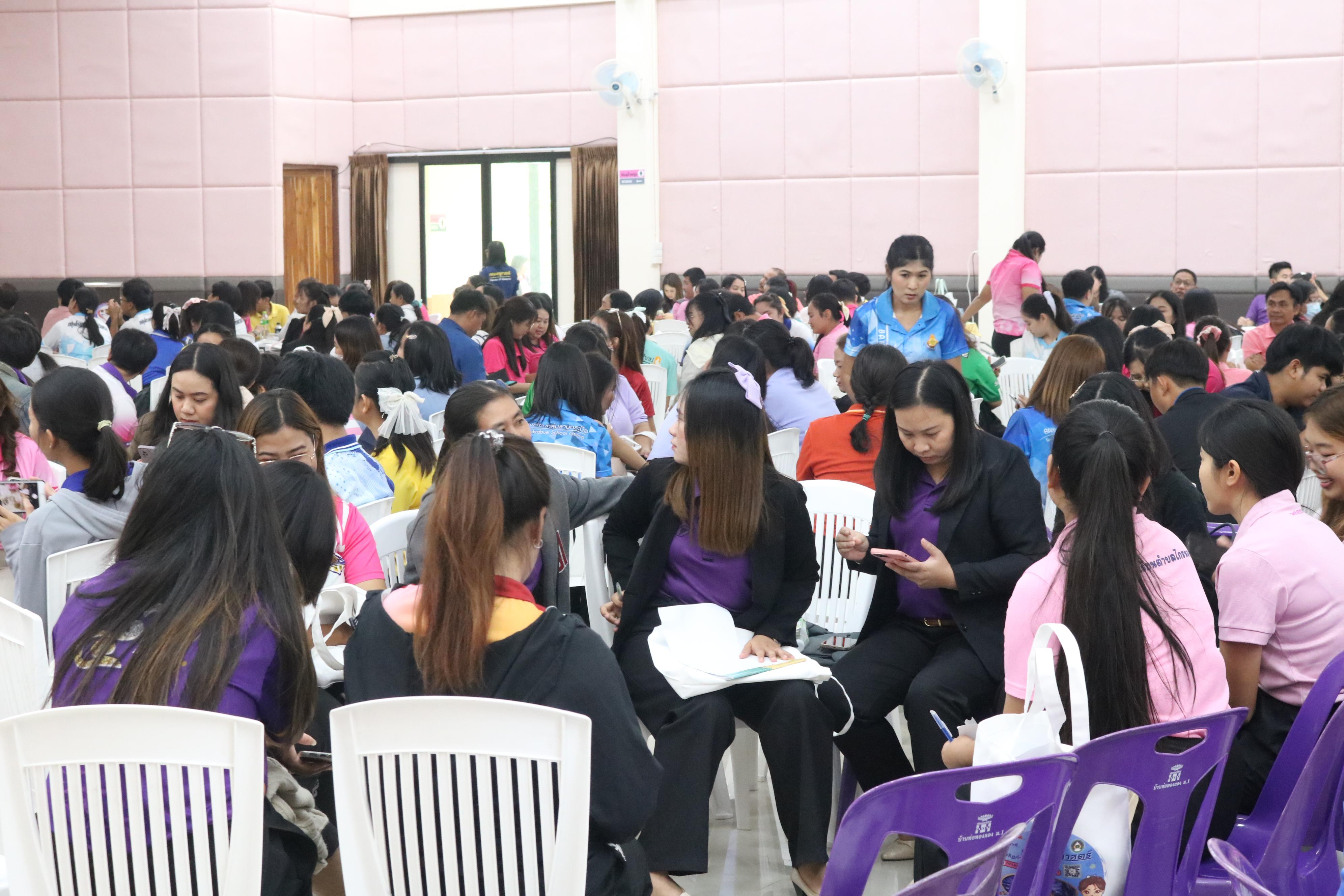 153. การอบรมคุณธรรมจริยธรรมของครูไทยและการถอดบทเรียน