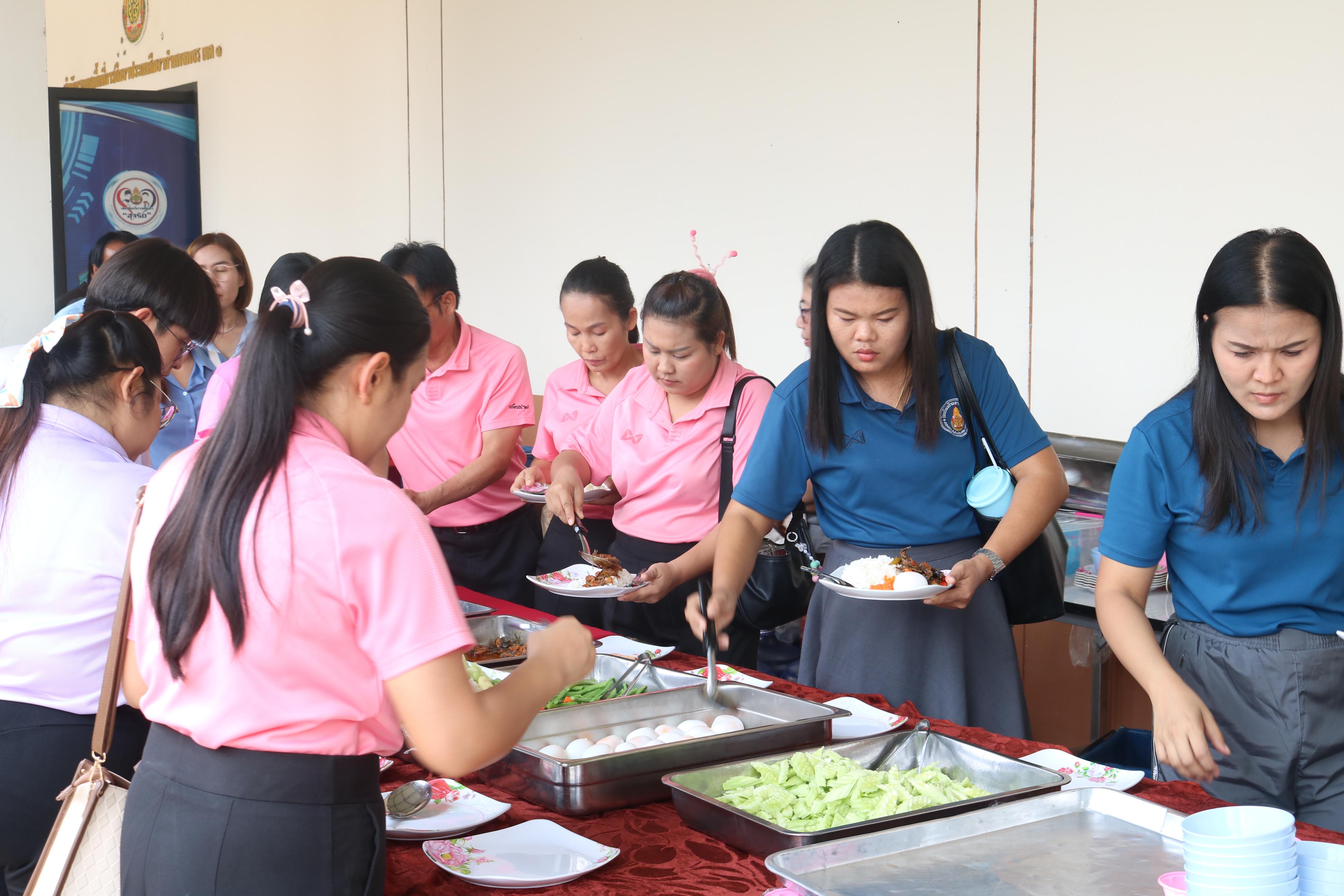 161. การอบรมคุณธรรมจริยธรรมของครูไทยและการถอดบทเรียน