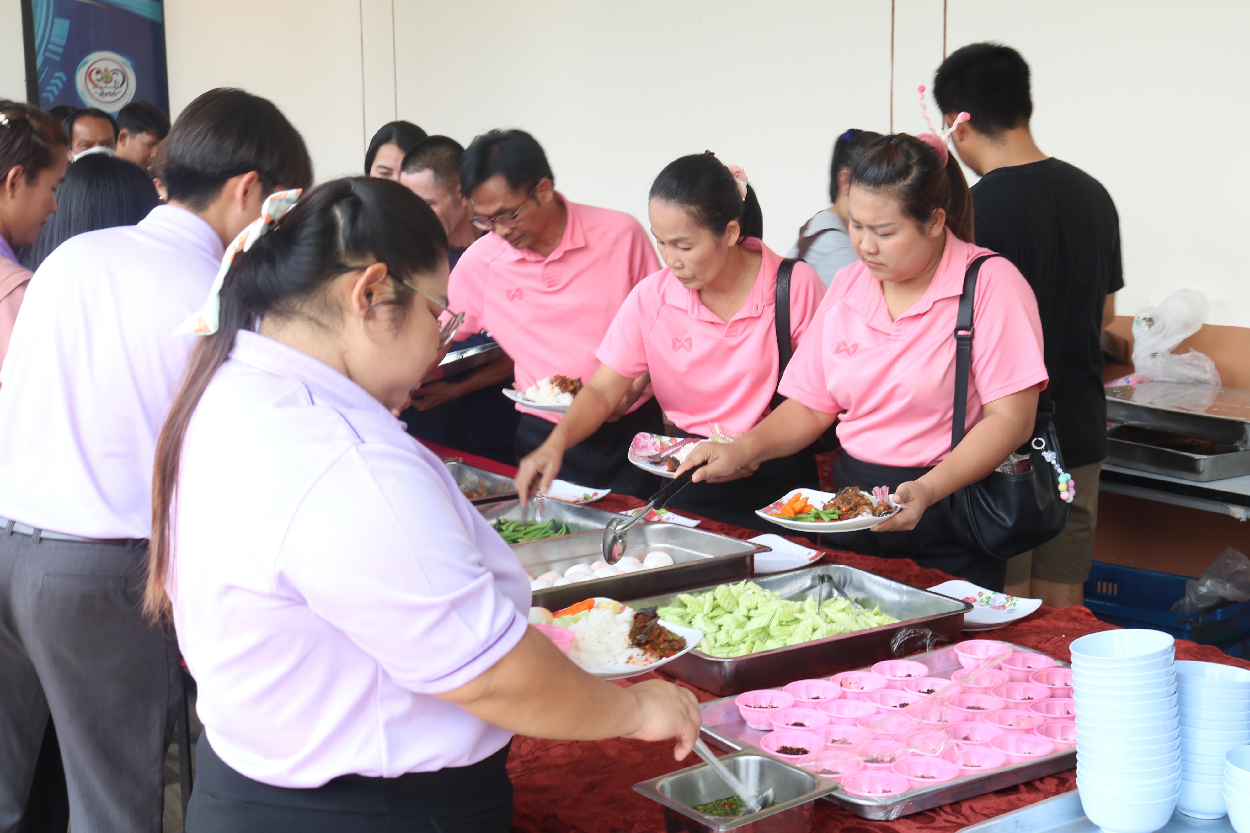 163. การอบรมคุณธรรมจริยธรรมของครูไทยและการถอดบทเรียน