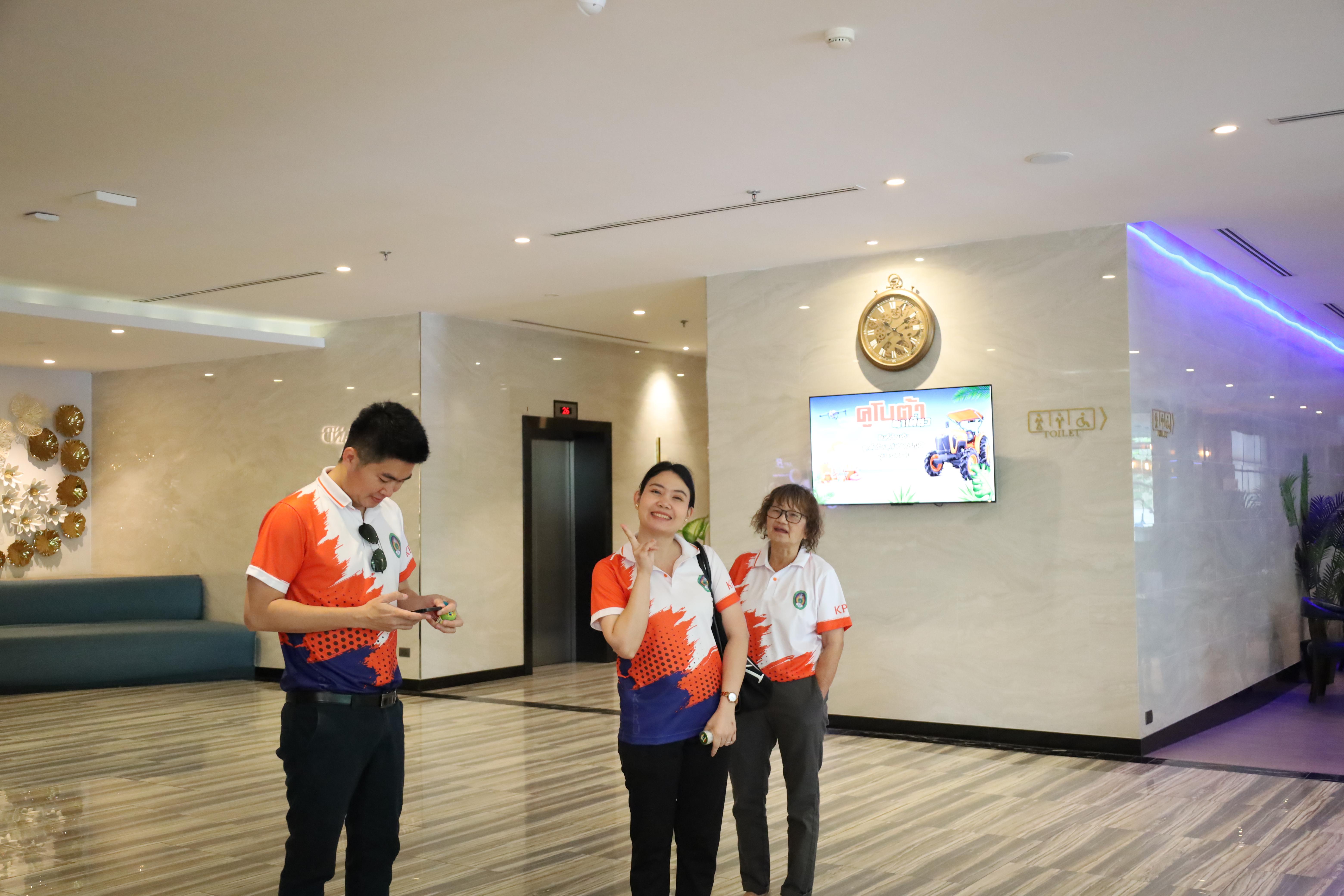 18. การศึกษาดูงานการจัดการคุณภาพและมาตรฐานการผลิตบัณฑิตระดับปริญญาตรี บัณฑิตศึกษา ณ มหาวิทยาลัยบูรพา