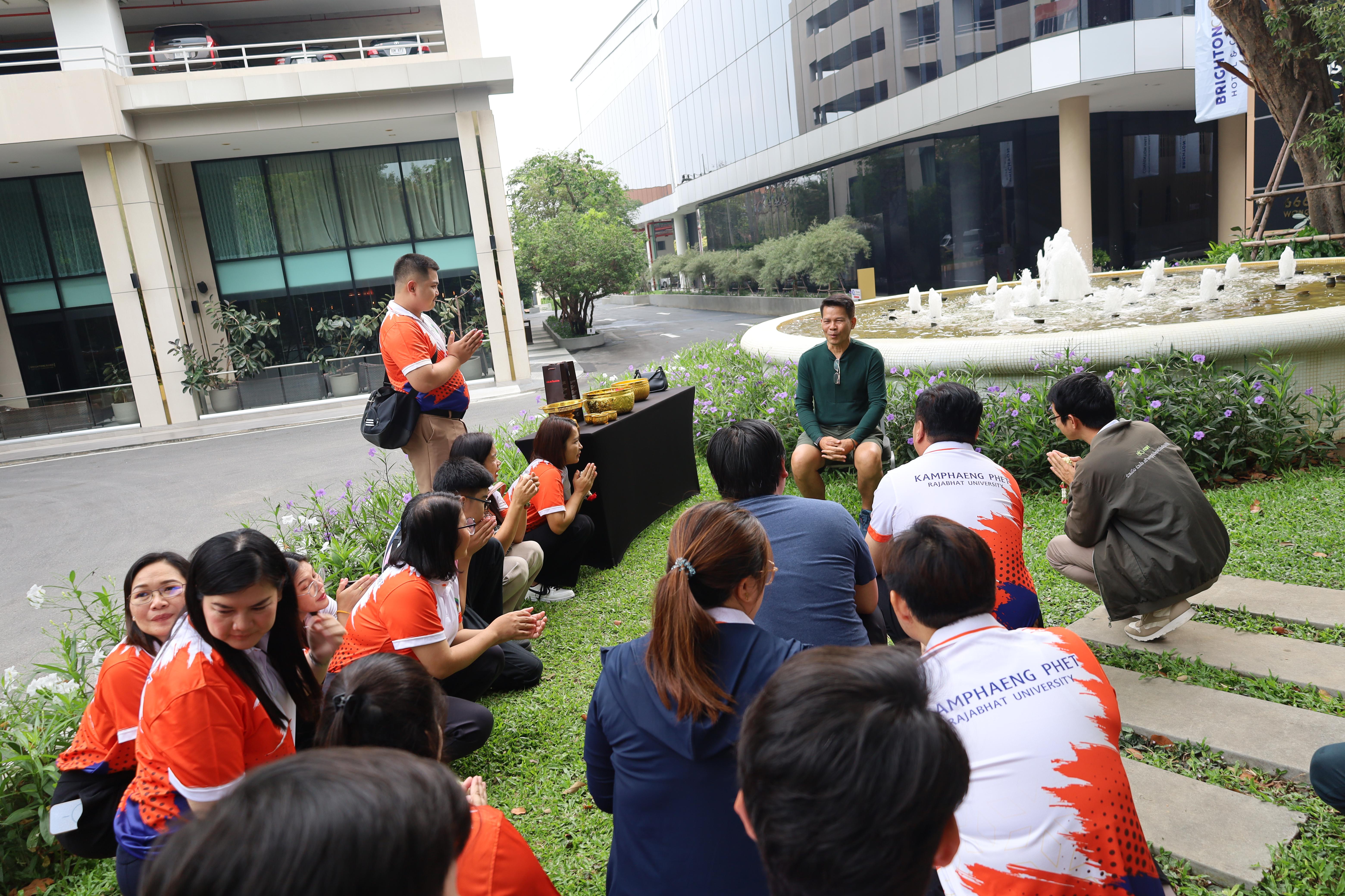 40. การศึกษาดูงานการจัดการคุณภาพและมาตรฐานการผลิตบัณฑิตระดับปริญญาตรี บัณฑิตศึกษา ณ มหาวิทยาลัยบูรพา