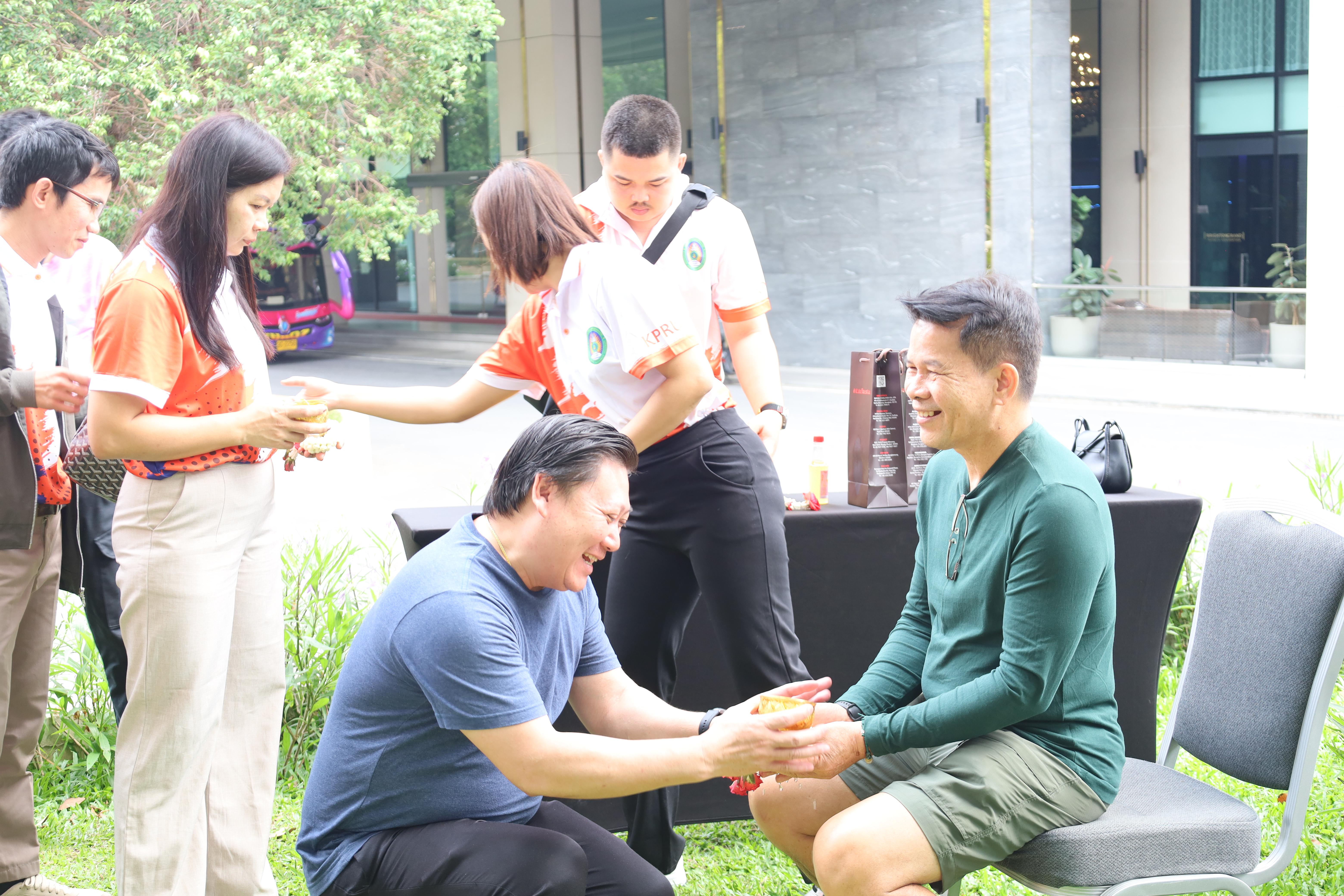 50. การศึกษาดูงานการจัดการคุณภาพและมาตรฐานการผลิตบัณฑิตระดับปริญญาตรี บัณฑิตศึกษา ณ มหาวิทยาลัยบูรพา
