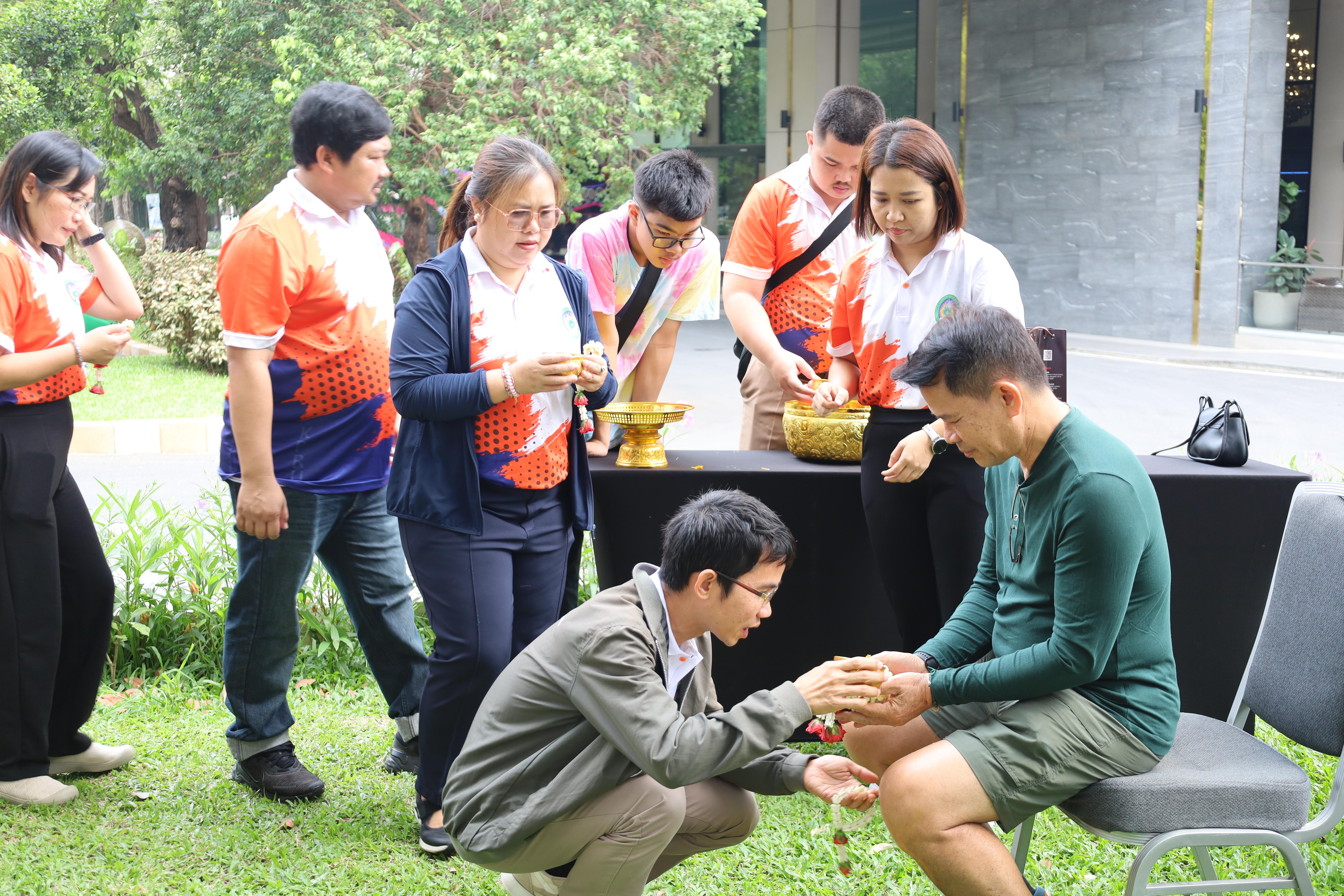 54. การศึกษาดูงานการจัดการคุณภาพและมาตรฐานการผลิตบัณฑิตระดับปริญญาตรี บัณฑิตศึกษา ณ มหาวิทยาลัยบูรพา