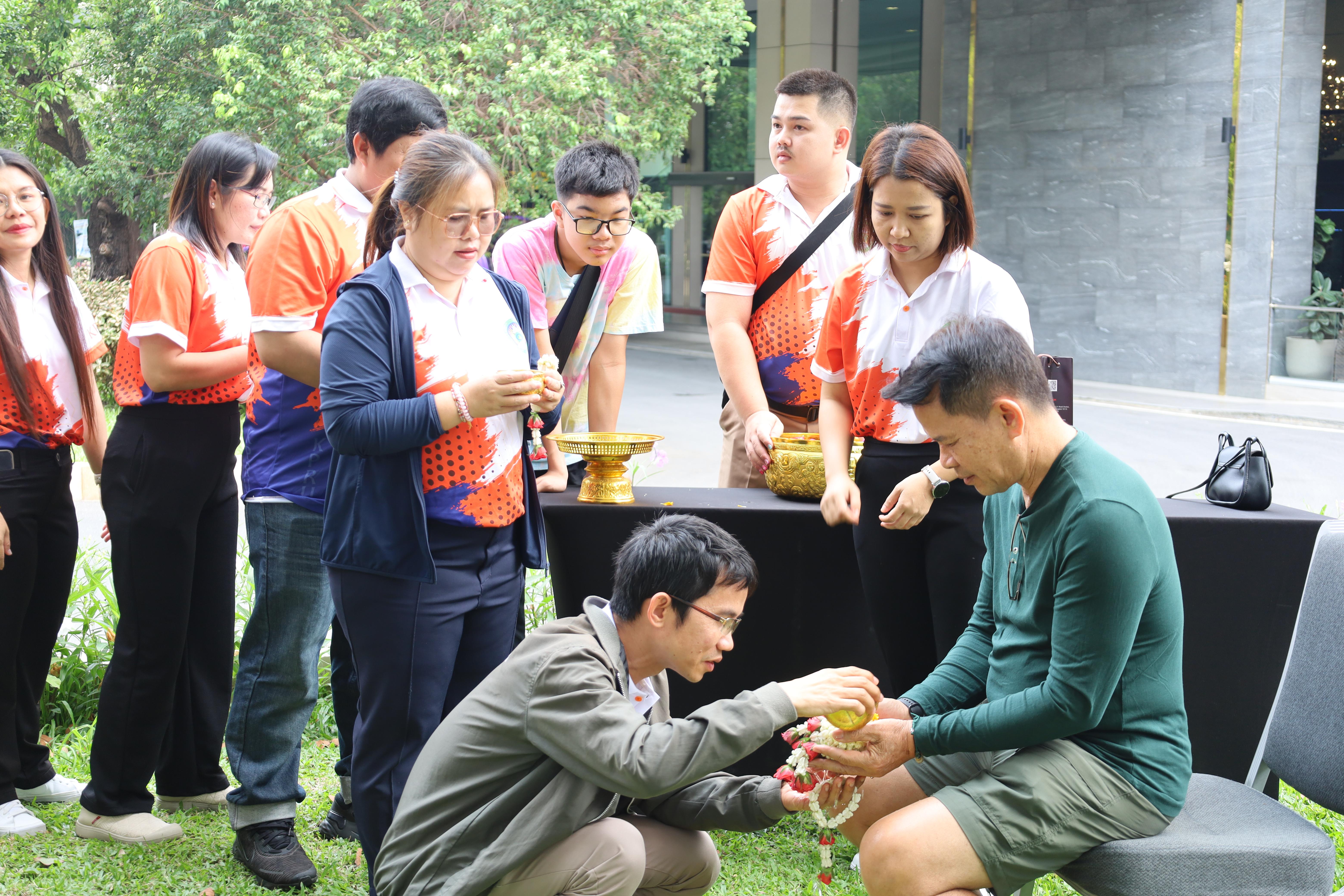 55. การศึกษาดูงานการจัดการคุณภาพและมาตรฐานการผลิตบัณฑิตระดับปริญญาตรี บัณฑิตศึกษา ณ มหาวิทยาลัยบูรพา