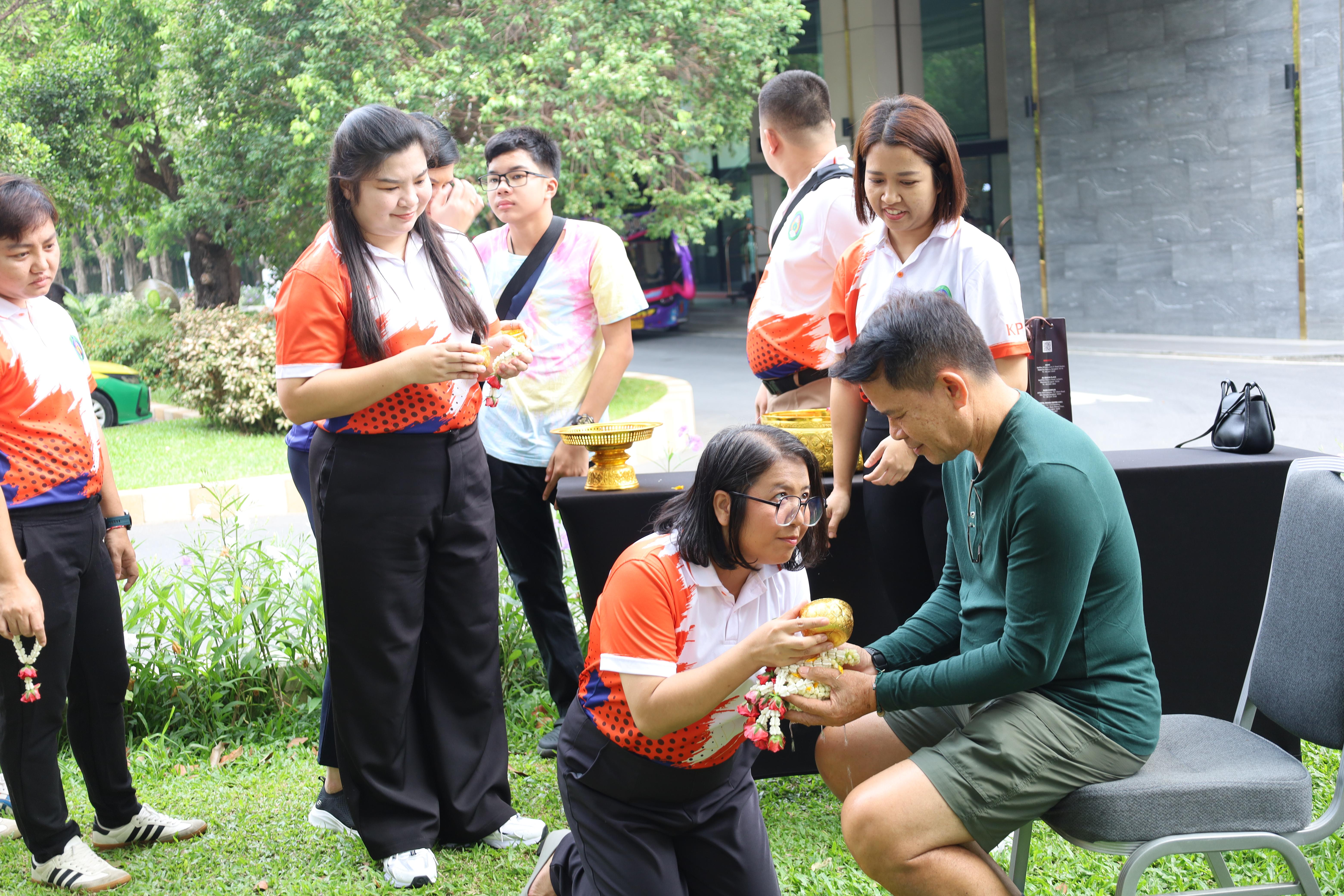 64. การศึกษาดูงานการจัดการคุณภาพและมาตรฐานการผลิตบัณฑิตระดับปริญญาตรี บัณฑิตศึกษา ณ มหาวิทยาลัยบูรพา