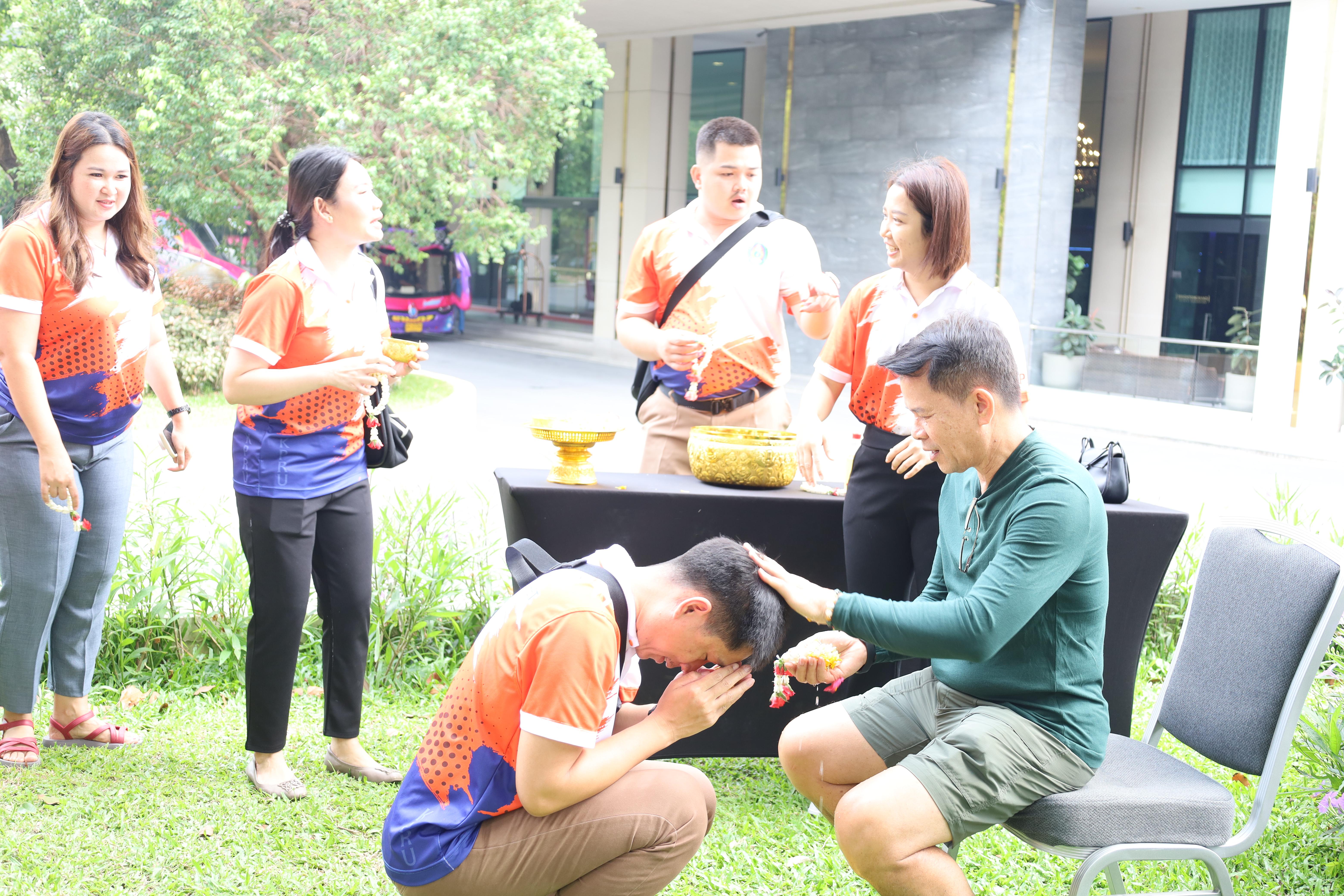 74. การศึกษาดูงานการจัดการคุณภาพและมาตรฐานการผลิตบัณฑิตระดับปริญญาตรี บัณฑิตศึกษา ณ มหาวิทยาลัยบูรพา