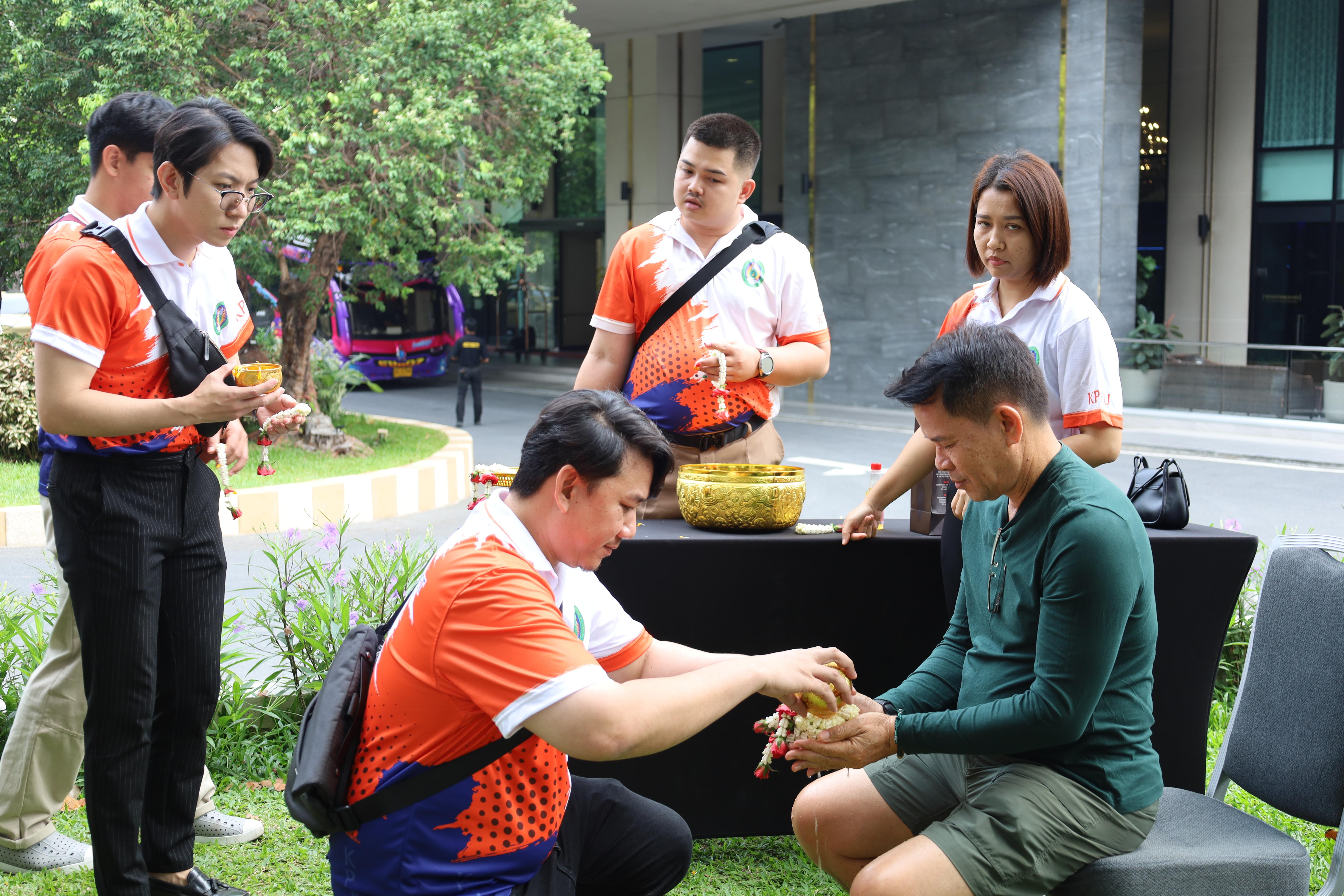 101. การศึกษาดูงานการจัดการคุณภาพและมาตรฐานการผลิตบัณฑิตระดับปริญญาตรี บัณฑิตศึกษา ณ มหาวิทยาลัยบูรพา