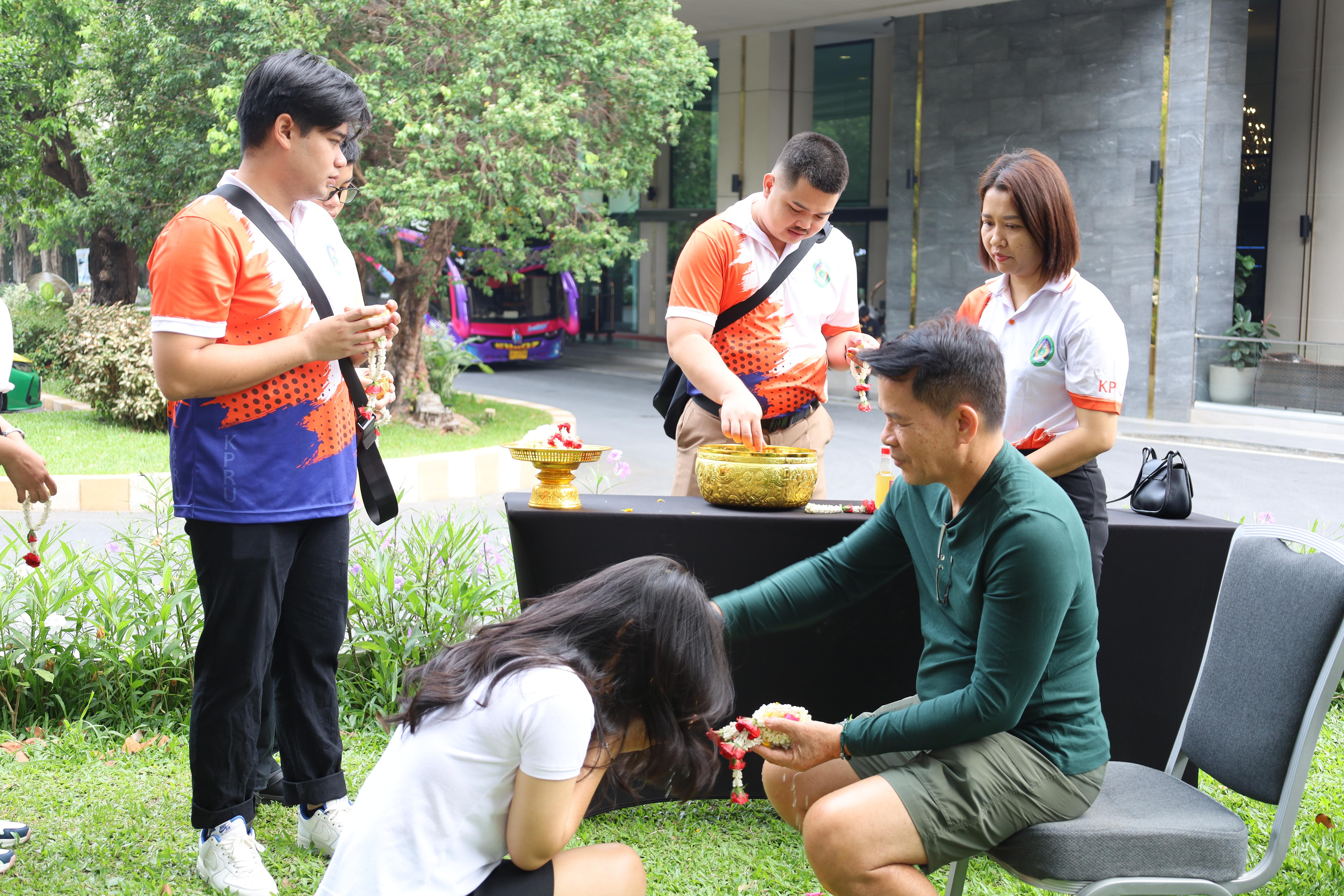 112. การศึกษาดูงานการจัดการคุณภาพและมาตรฐานการผลิตบัณฑิตระดับปริญญาตรี บัณฑิตศึกษา ณ มหาวิทยาลัยบูรพา