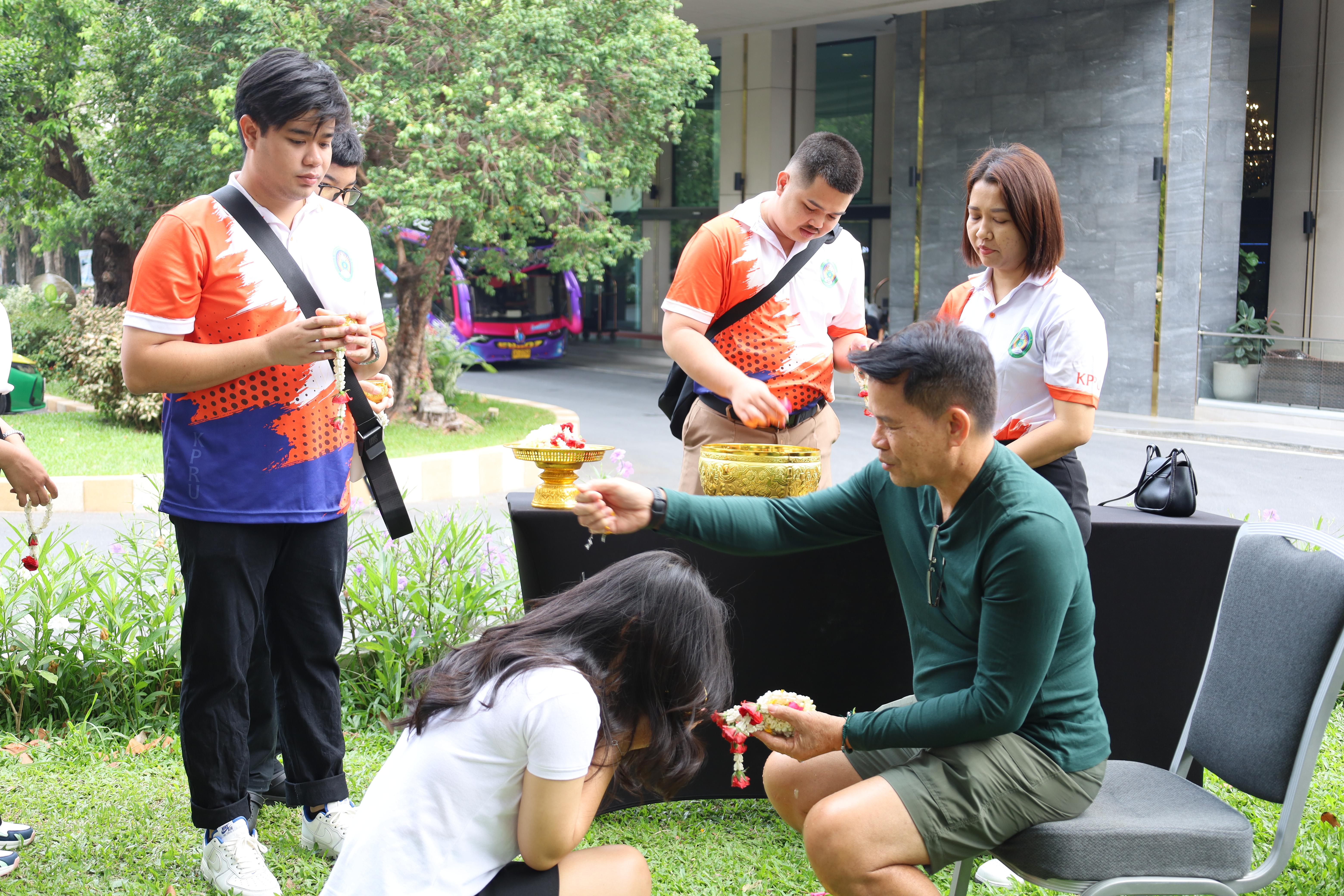 113. การศึกษาดูงานการจัดการคุณภาพและมาตรฐานการผลิตบัณฑิตระดับปริญญาตรี บัณฑิตศึกษา ณ มหาวิทยาลัยบูรพา