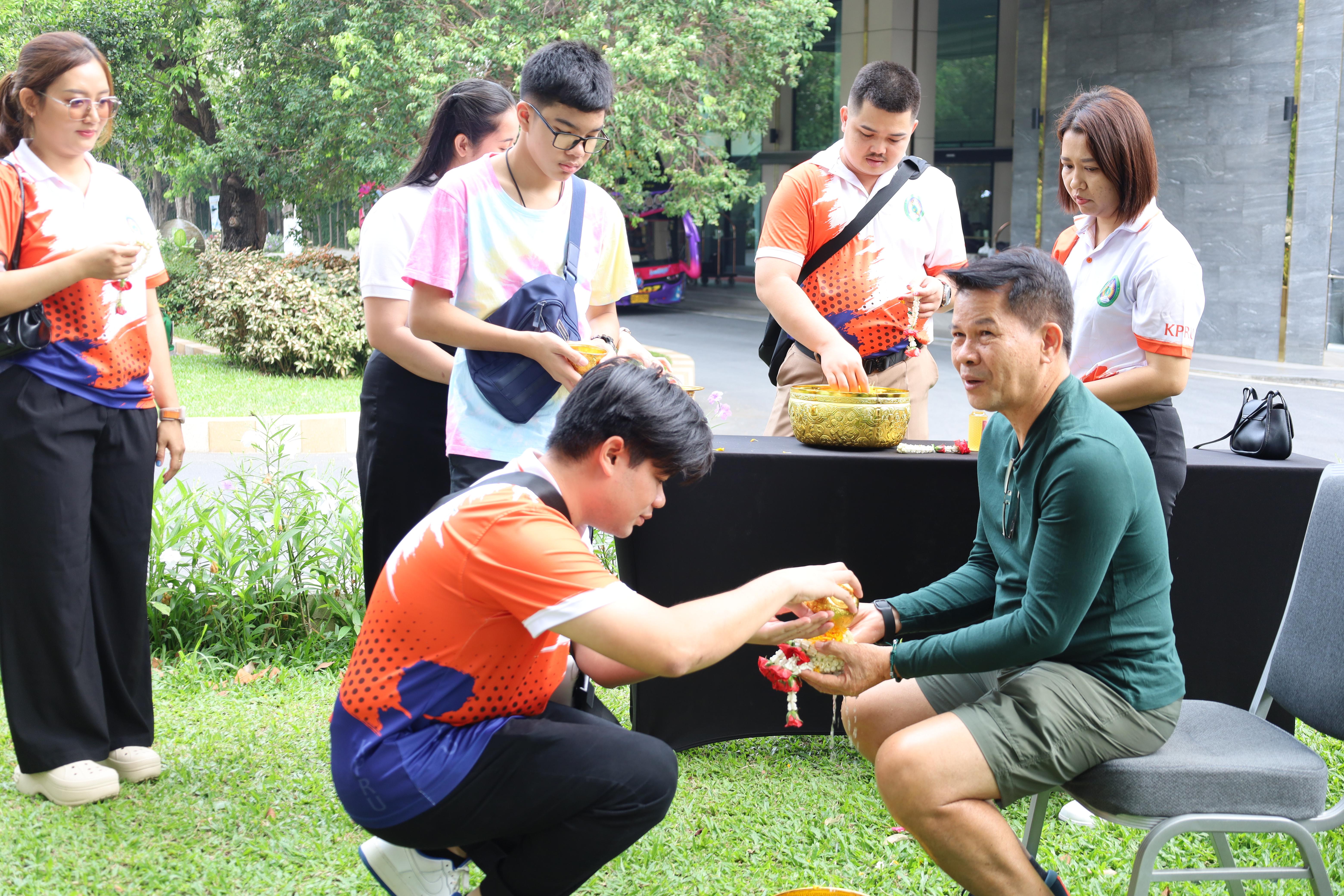 115. การศึกษาดูงานการจัดการคุณภาพและมาตรฐานการผลิตบัณฑิตระดับปริญญาตรี บัณฑิตศึกษา ณ มหาวิทยาลัยบูรพา